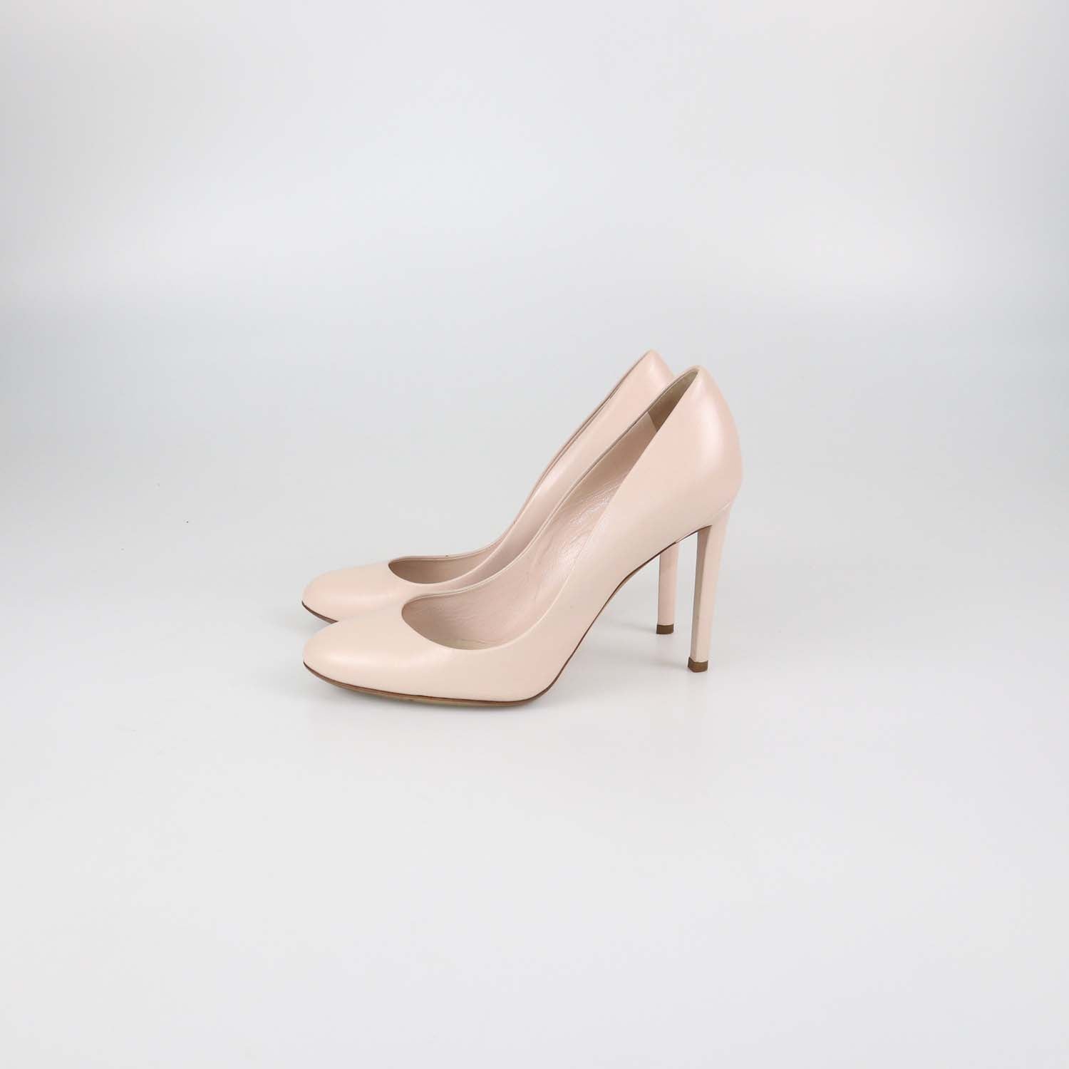 Christian Dior Pink Leather Round Toe Pumps