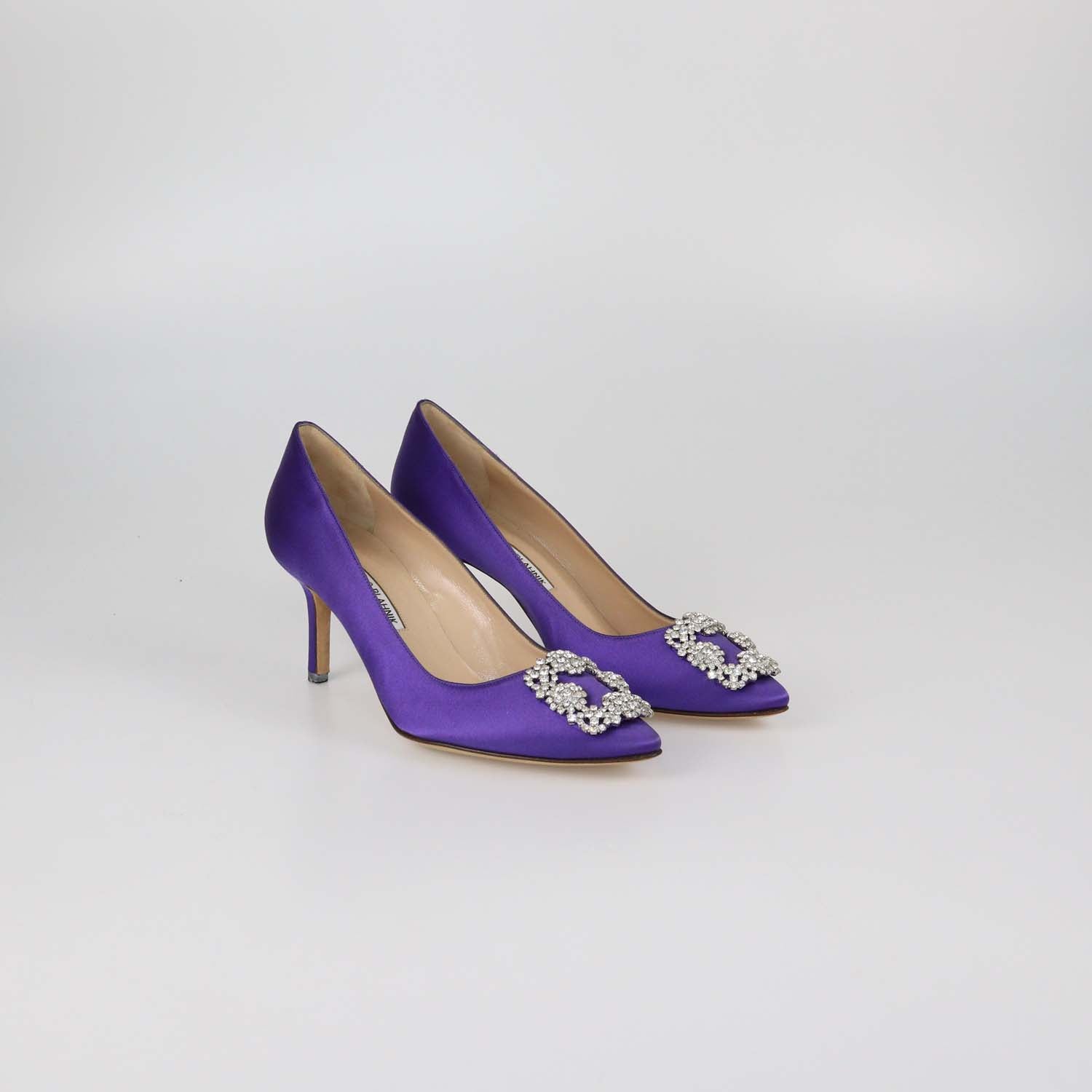 Manolo Blahnik Purple Satin Hangisi Pumps
