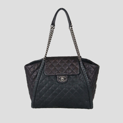 Chanel Black Quilted Leather Studded CC Flap Chain Shoulder Bag