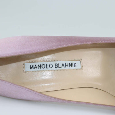 Manolo Blahnik Light Purple Satin Hangisi Pumps