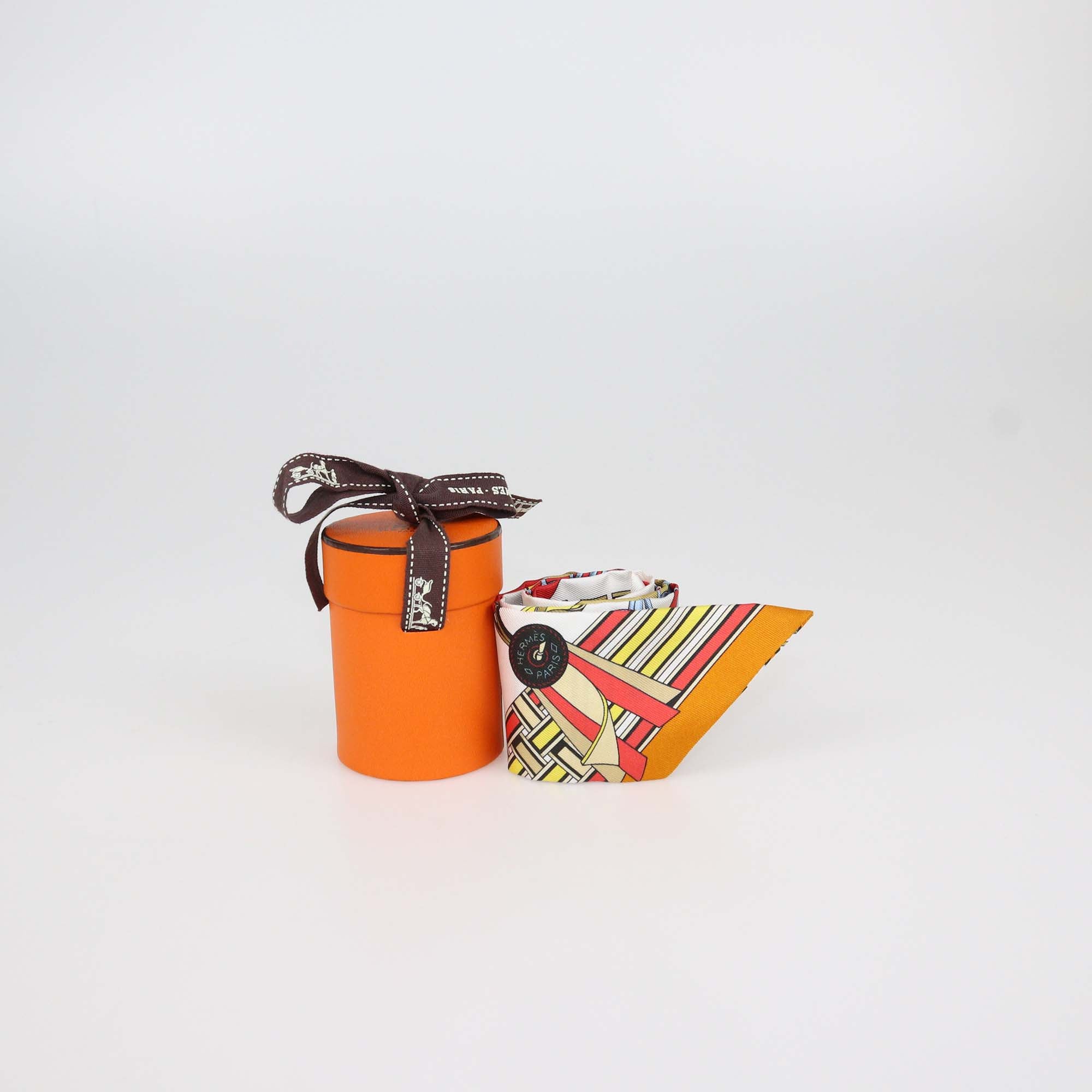 Hermes Rouge/Blanc/Mordoré Silk Brides et Gris-Gris Twilly