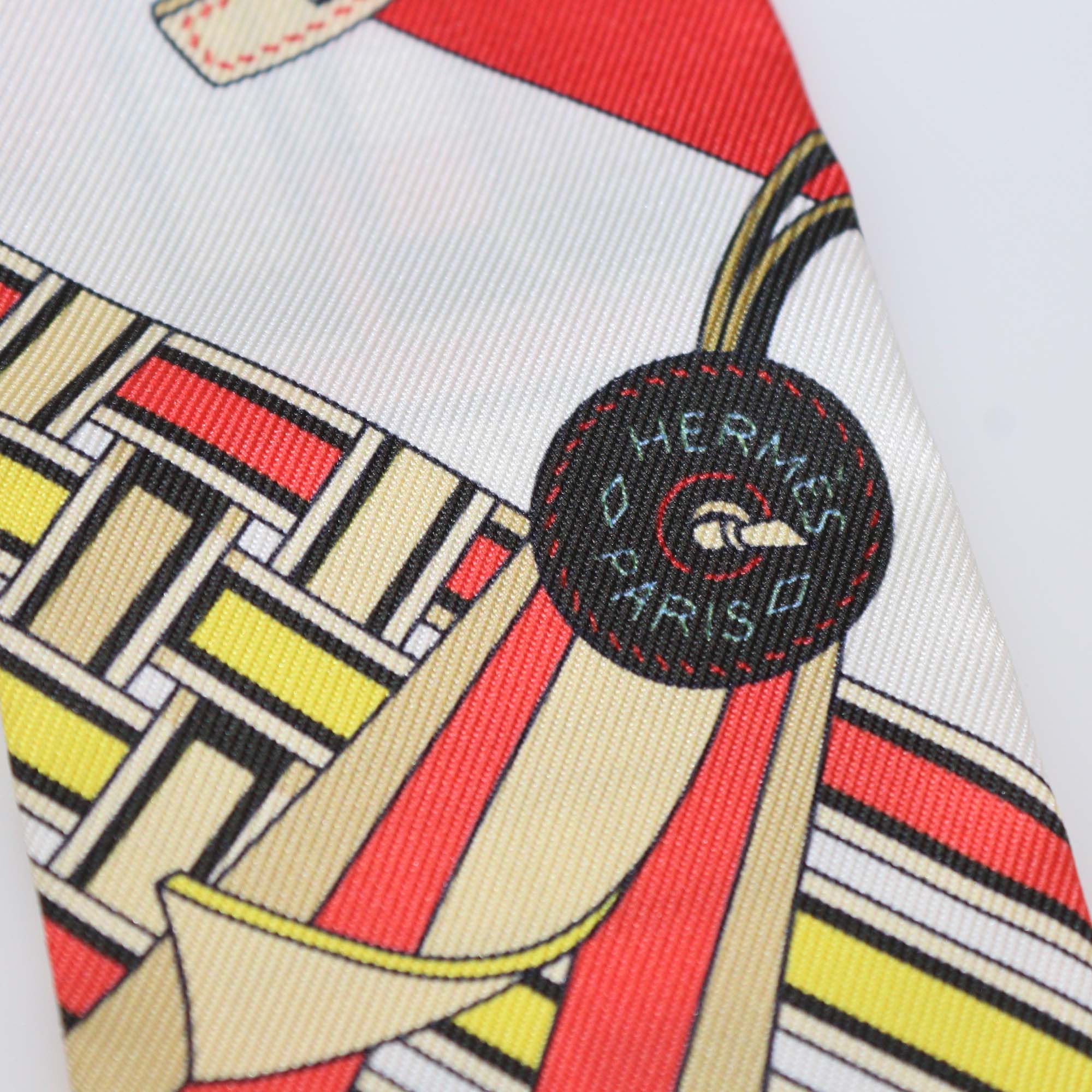 Hermes Rouge/Blanc/Mordoré Silk Brides et Gris-Gris Twilly