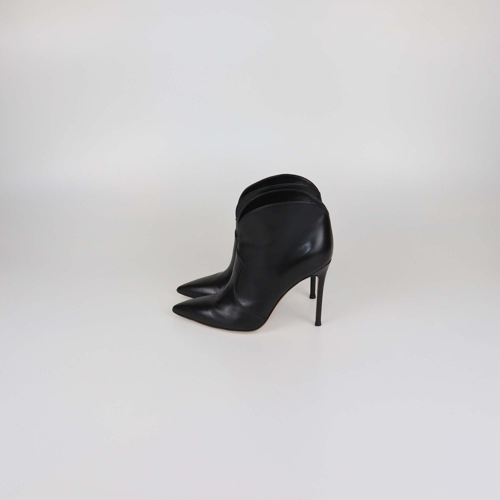Gianvito Rossi Black Leather Mable Ankle Boots