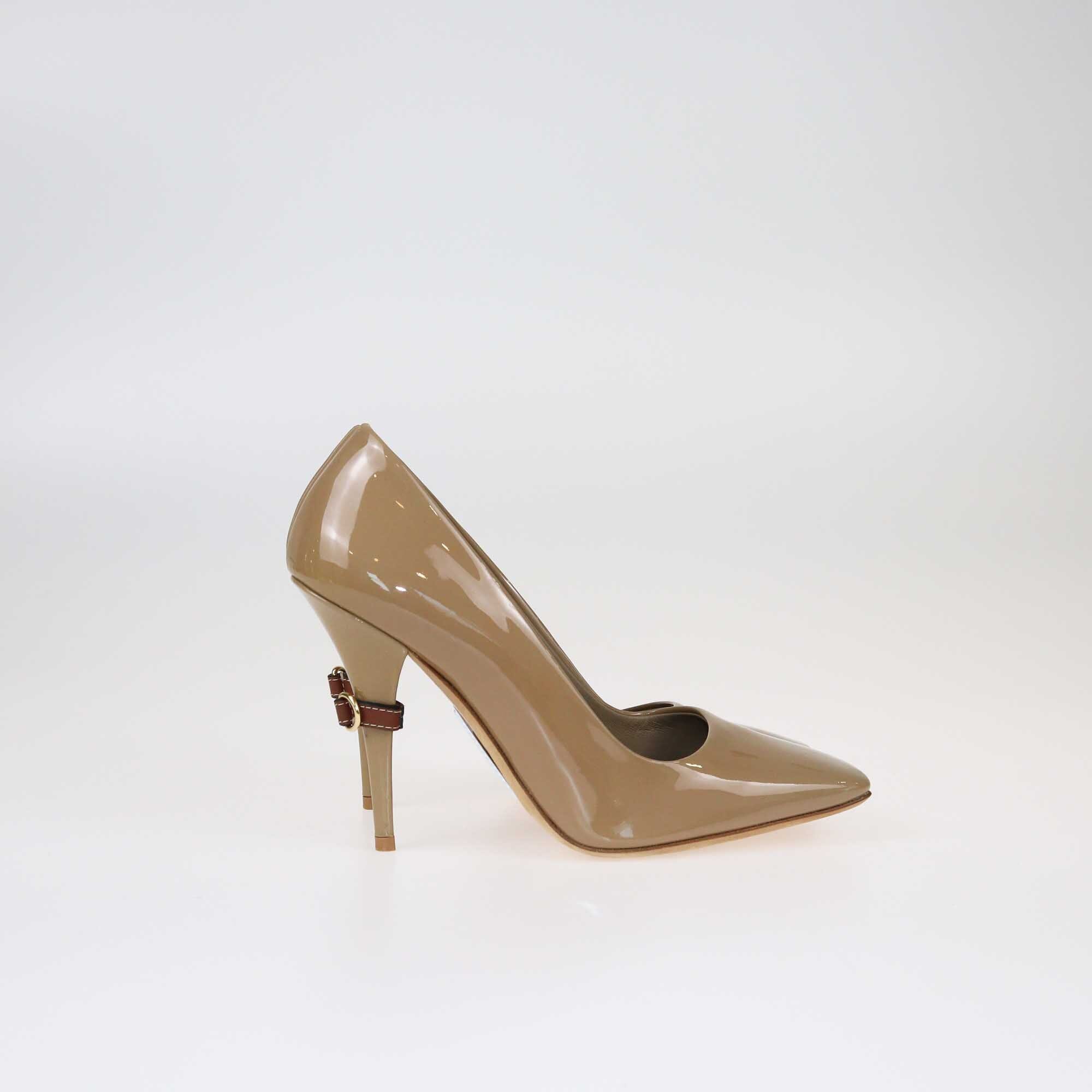 Burberry Beige Square Toe Pumps Shoes Burberry 