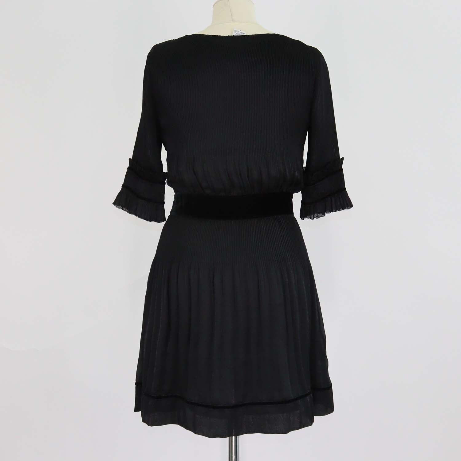 Diane Von Furstenberg Black Jersey Ruffled Jour Mini Dress