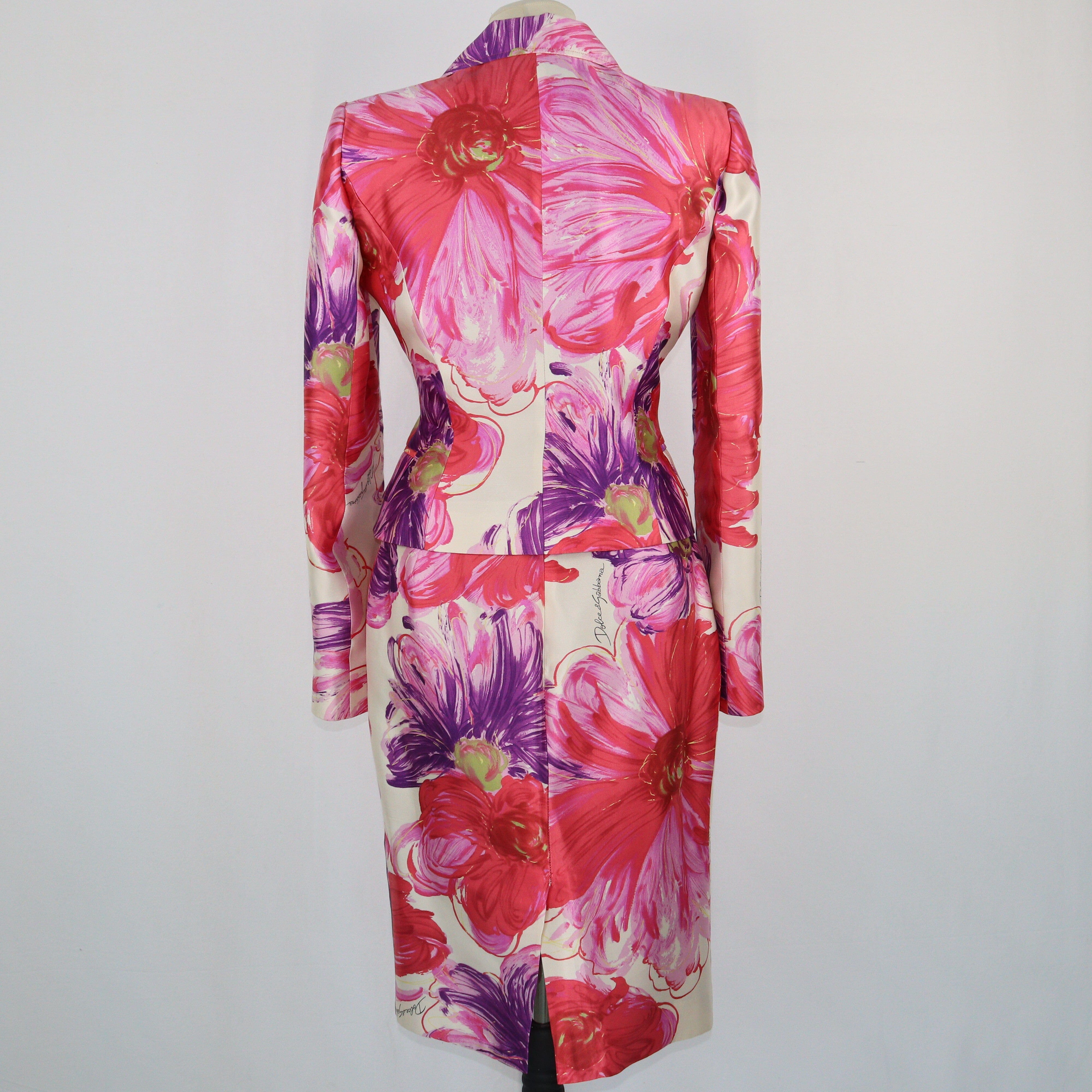 Multicolor Floral Print Tops & Skirt Set Clothings Dolce & Gabbana 