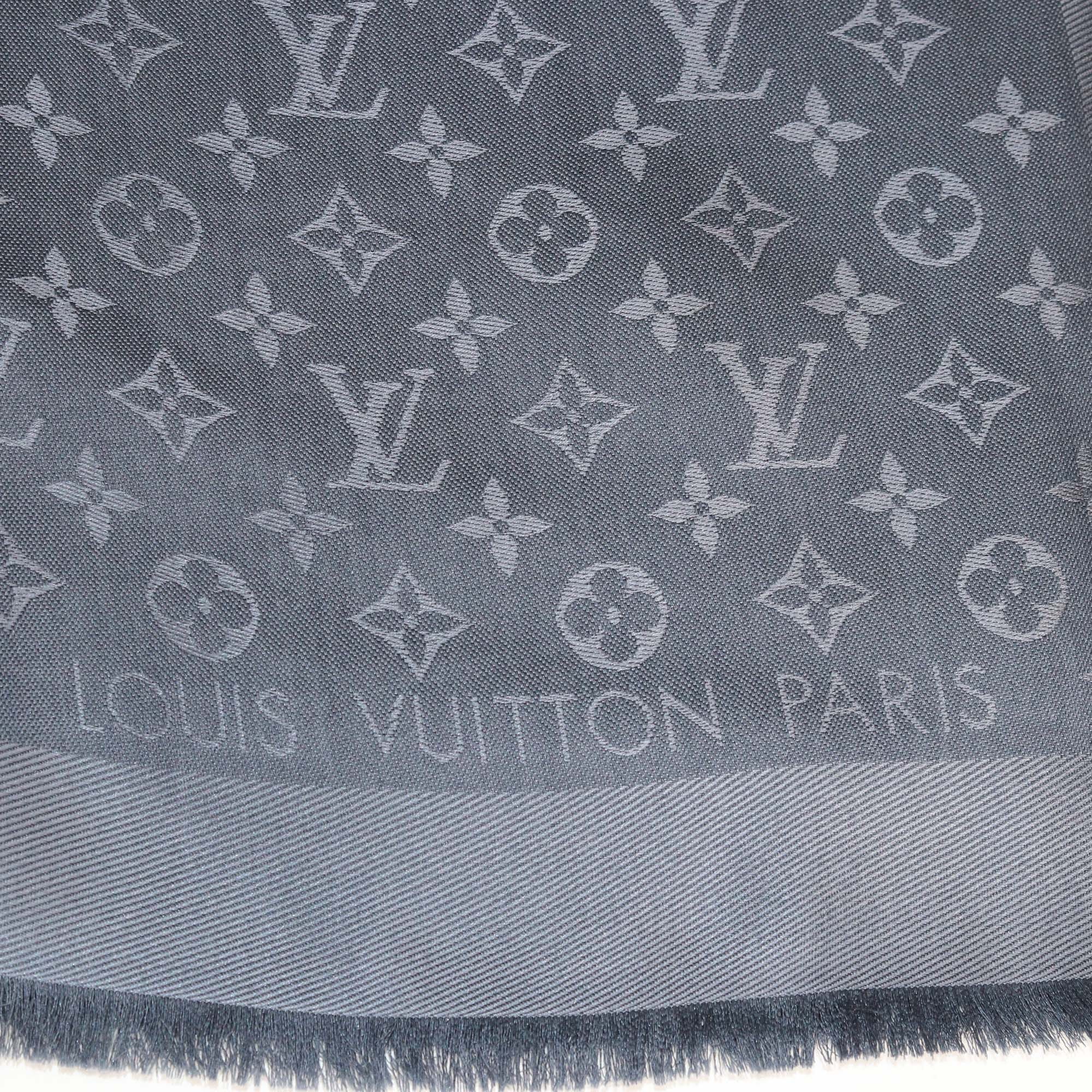 Louis Vuitton Carbone Monogram Classic Shawl Womens Louis Vuitton 