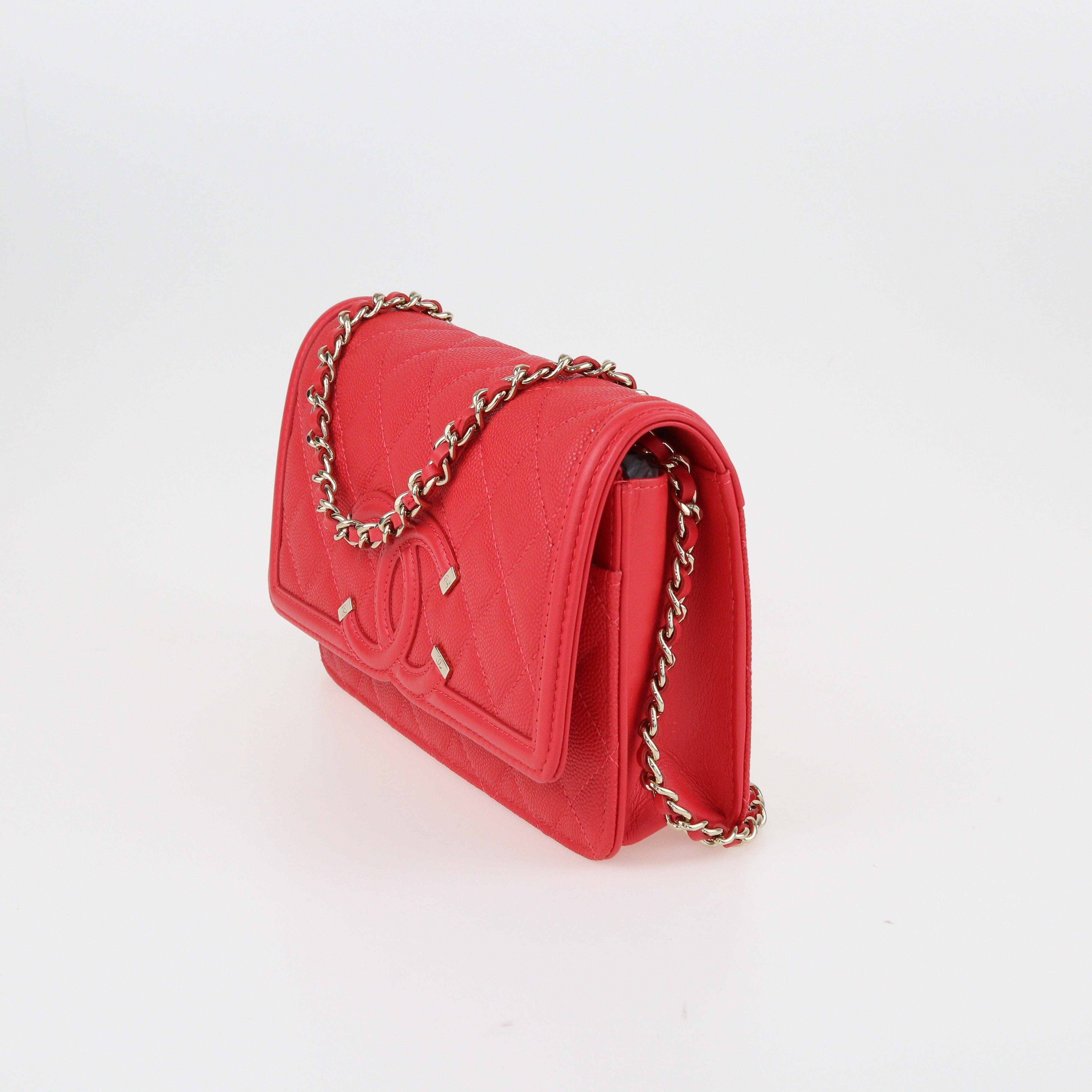 Red CC Filigree Wallet on Chain Bags Chanel 