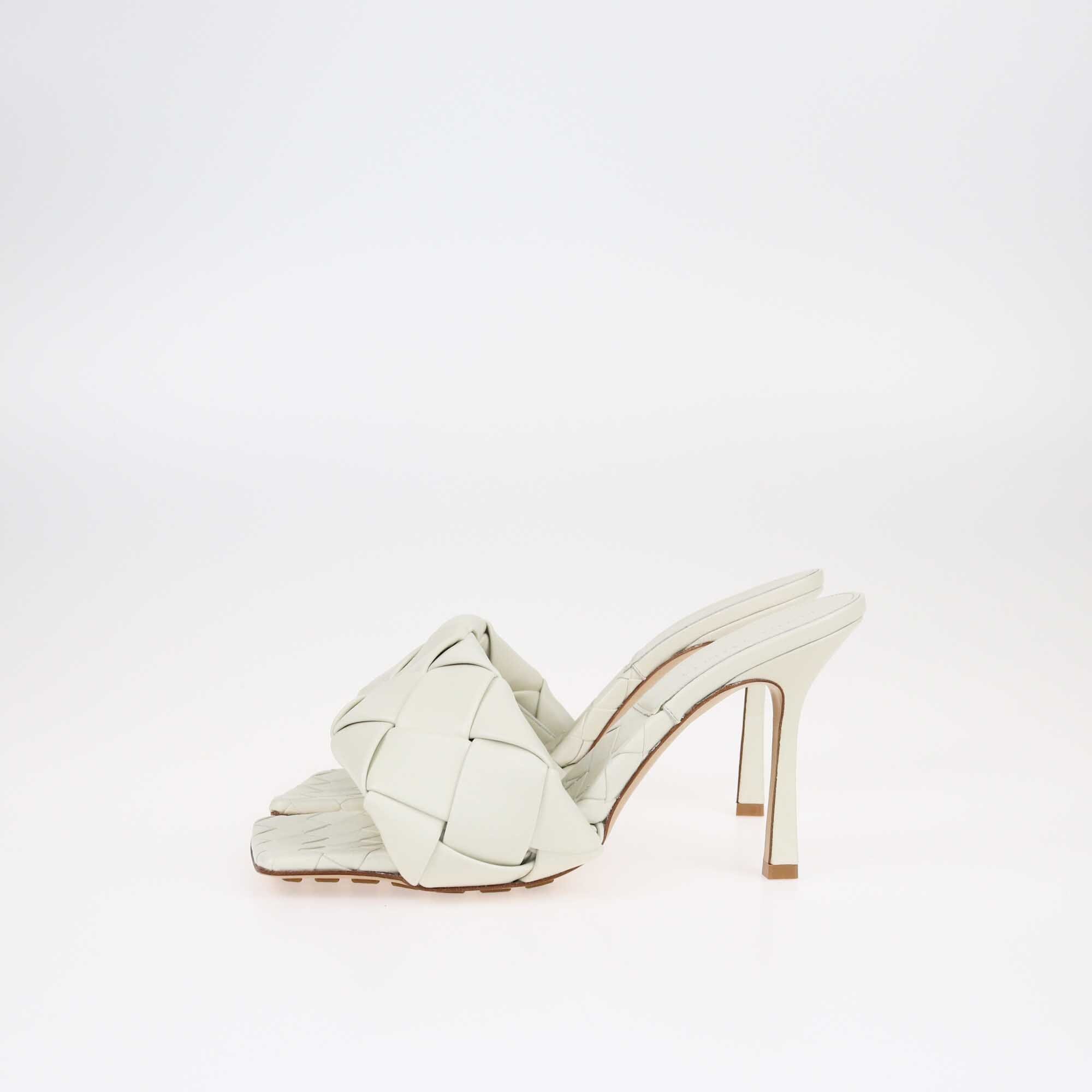 Bottega Veneta Off White Maxi Tubolare Intrecciato Lido Slide Sandals Shoes Bottega Veneta 