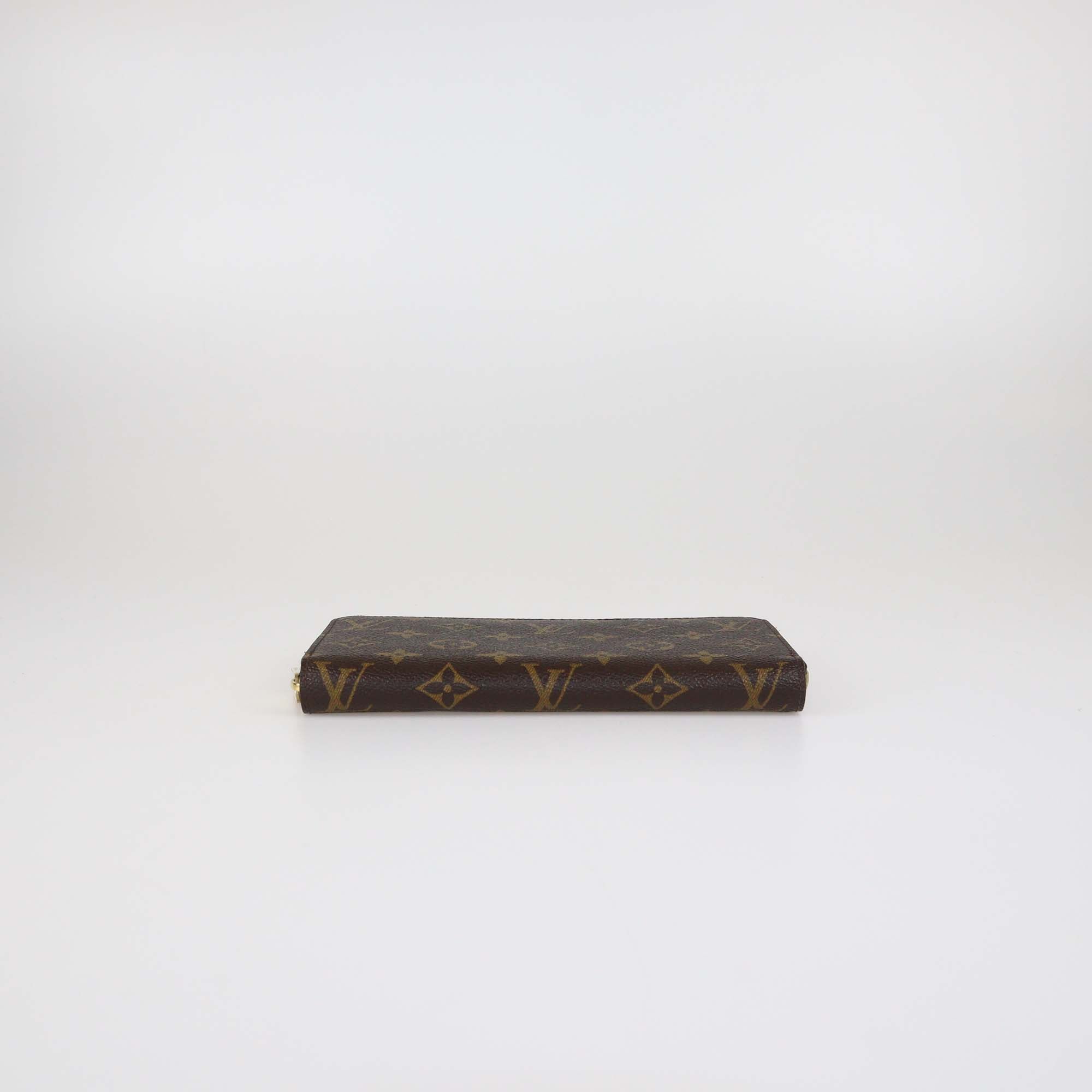 Louis Vuitton Monogram Canvas Zippy Wallet