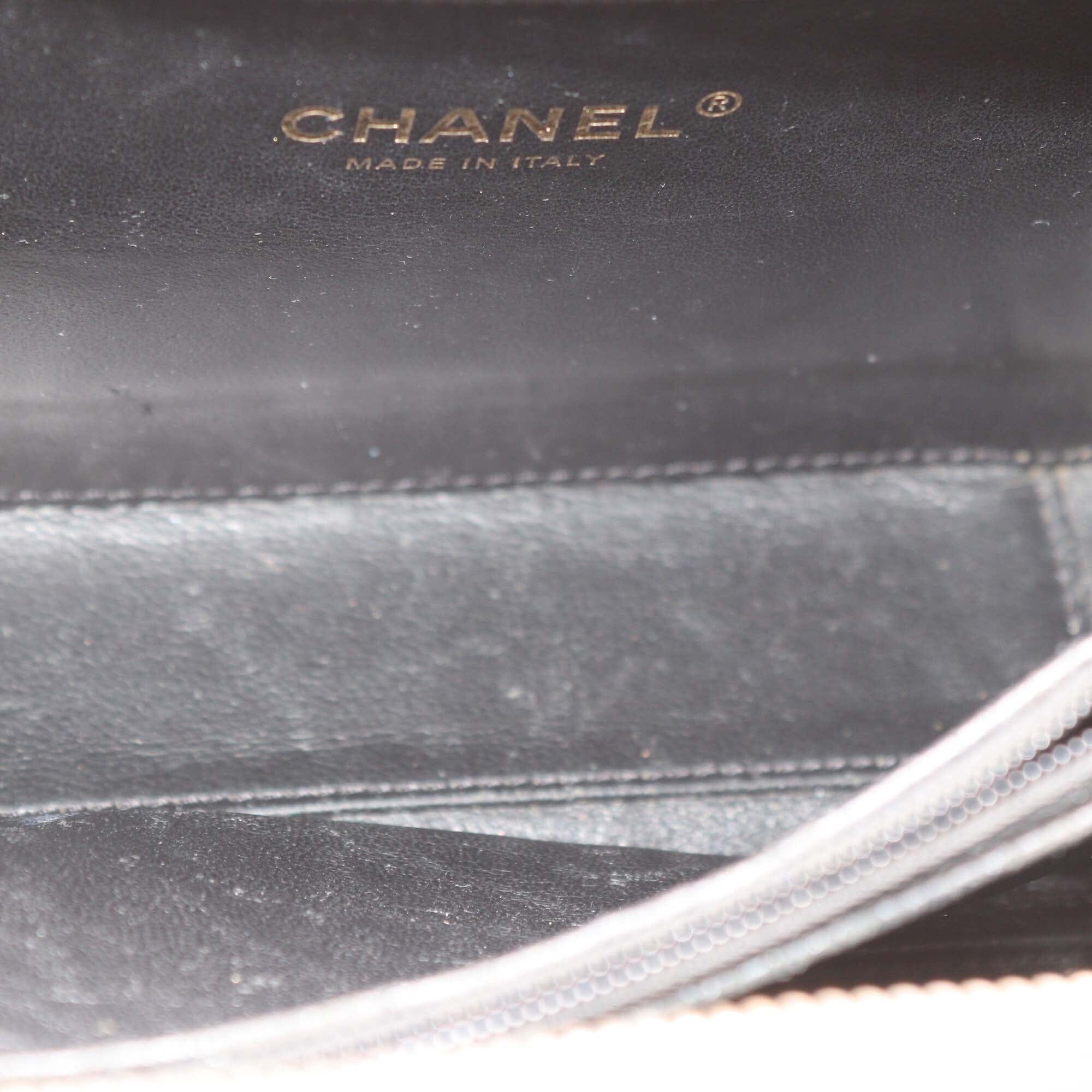 Chanel Black Quilted Caviar Medium Filigree Vanity Case Bag Womens Chanel 