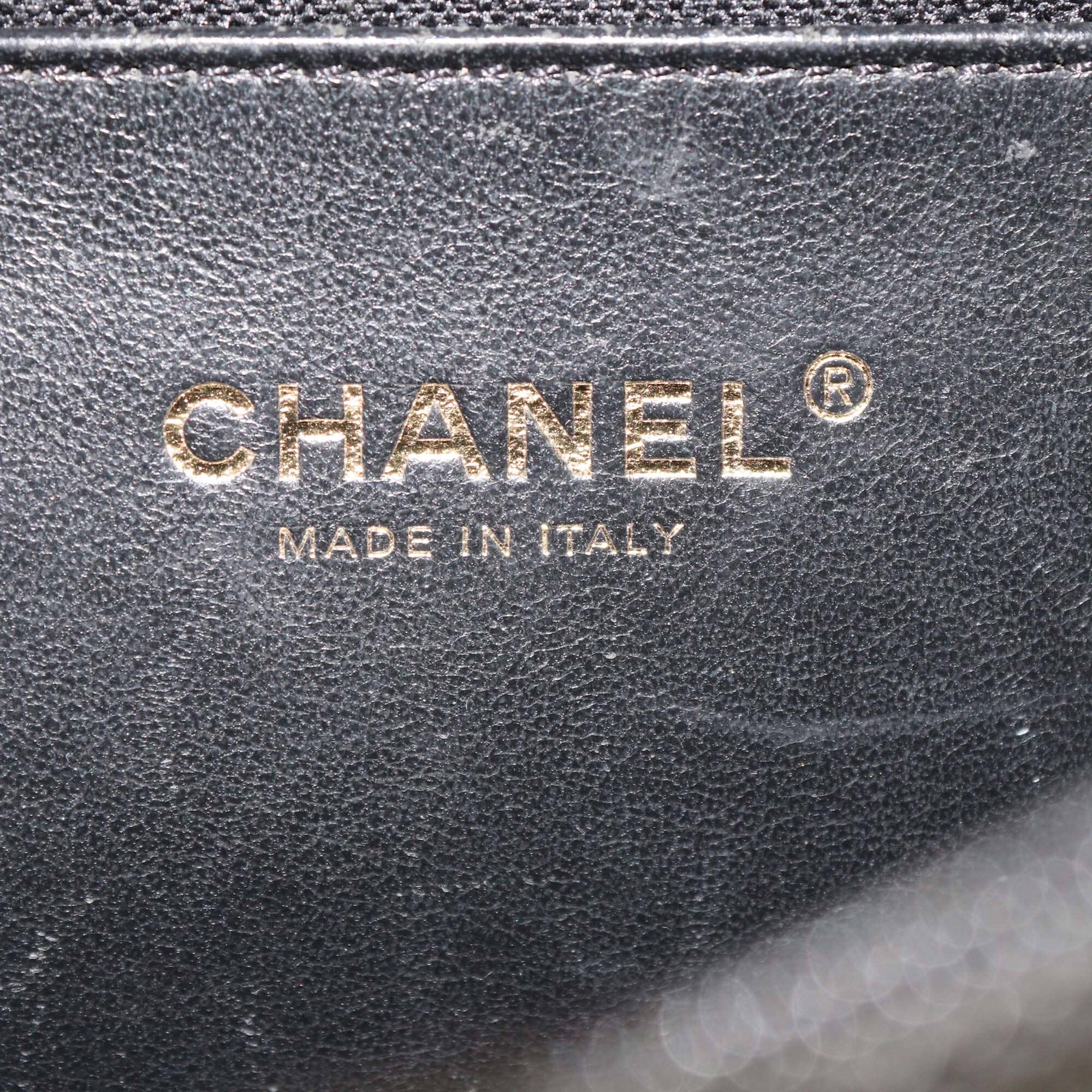 Chanel Black Quilted Caviar Medium Filigree Vanity Case Bag Womens Chanel 