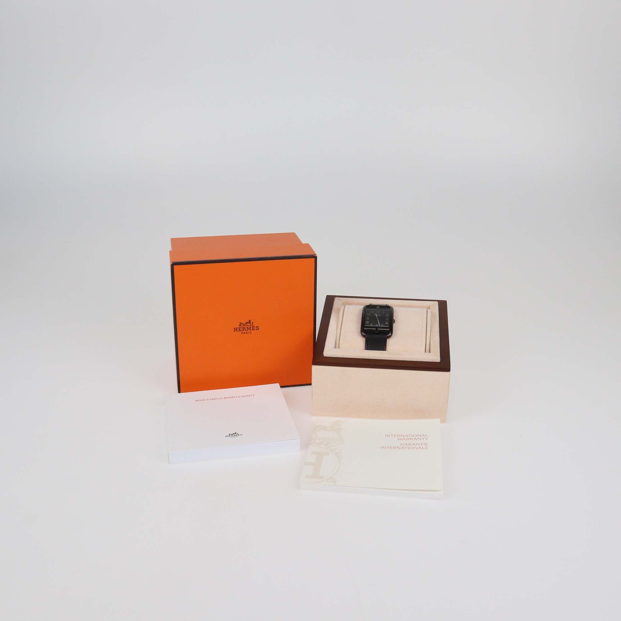 Hermes Black Dial PVD Coated Stainless Steel Calf Leather Cape Code 29 mm Watch