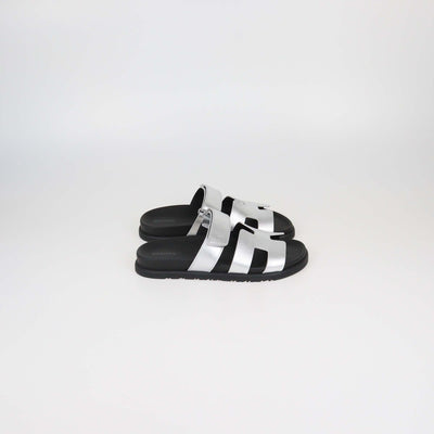 Hermes Gris Argenté Leather Chypre Sandals