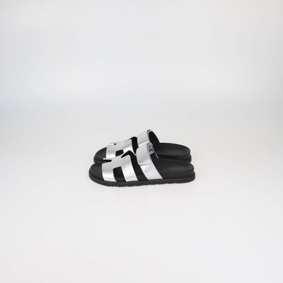 Hermes Gris Argenté Leather Chypre Sandals