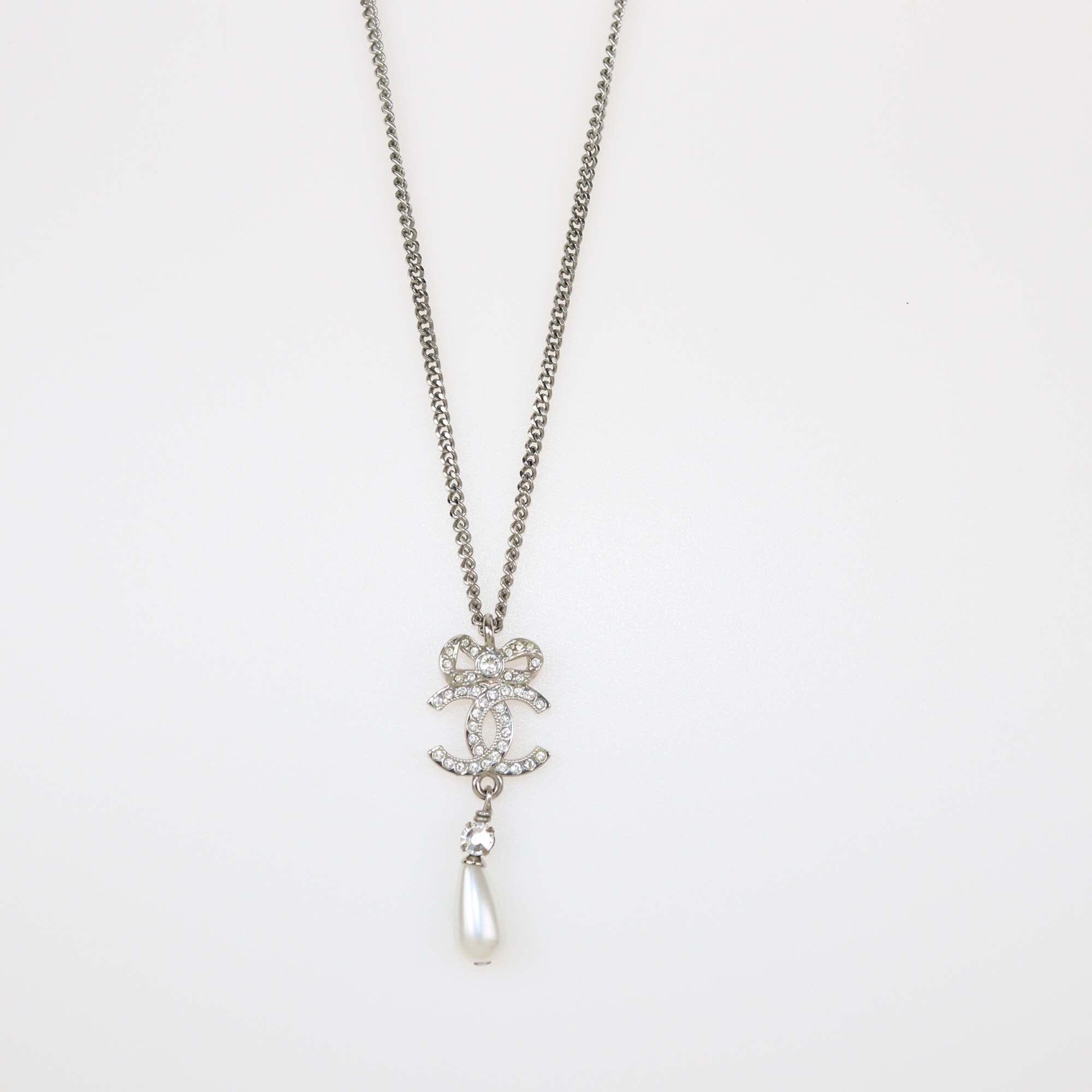 Chanel CC Crystal Faux Pearl Silver Tone Pendant Necklace Accessories Chanel 