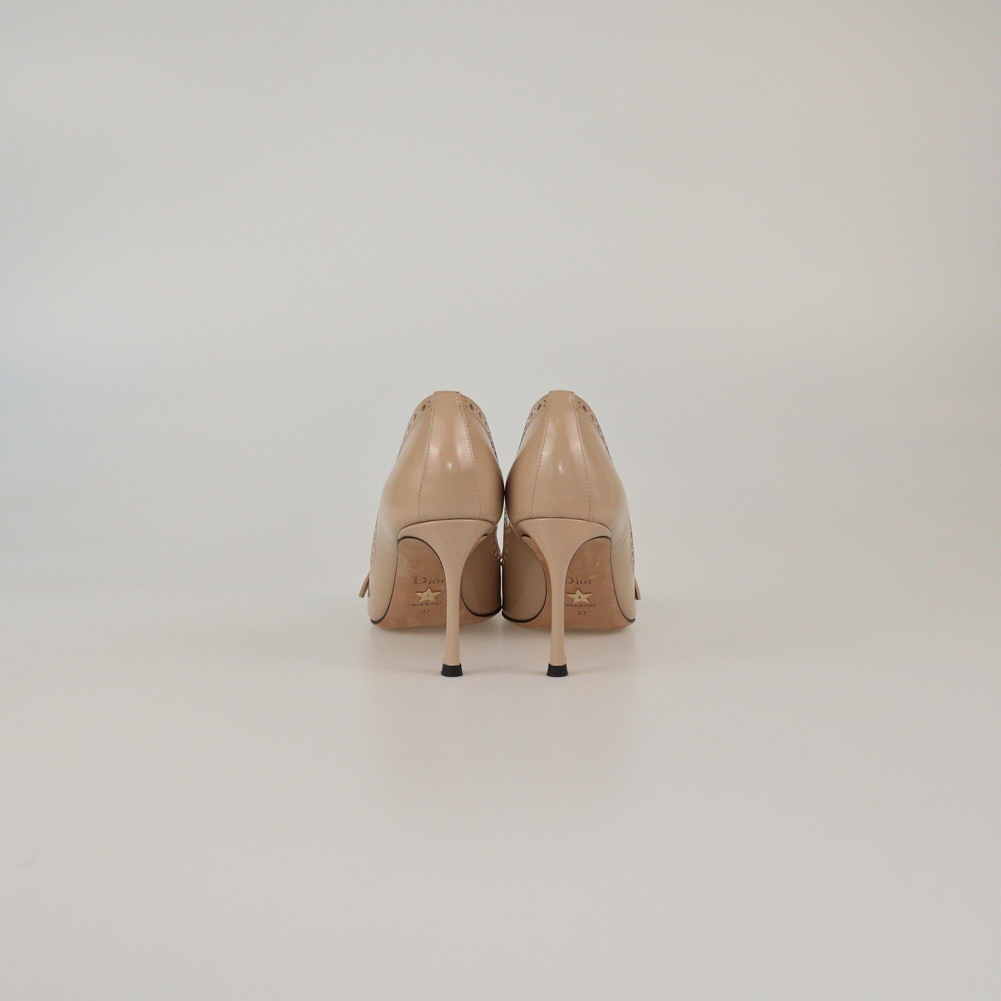 Christian Dior Beige/Black Patent Pointed Cap Toe Pumps Womens Christian Dior 