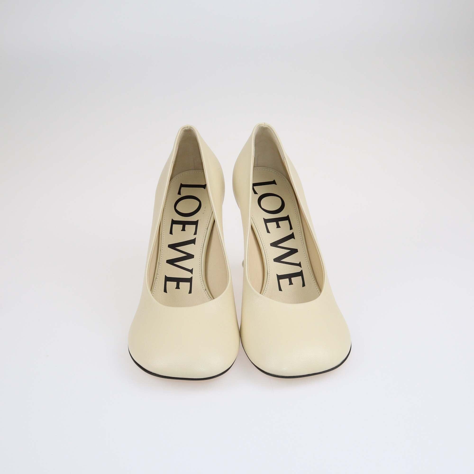 Loewe Beige Toy Petal Shaped Toe Pumps Shoes Loewe 