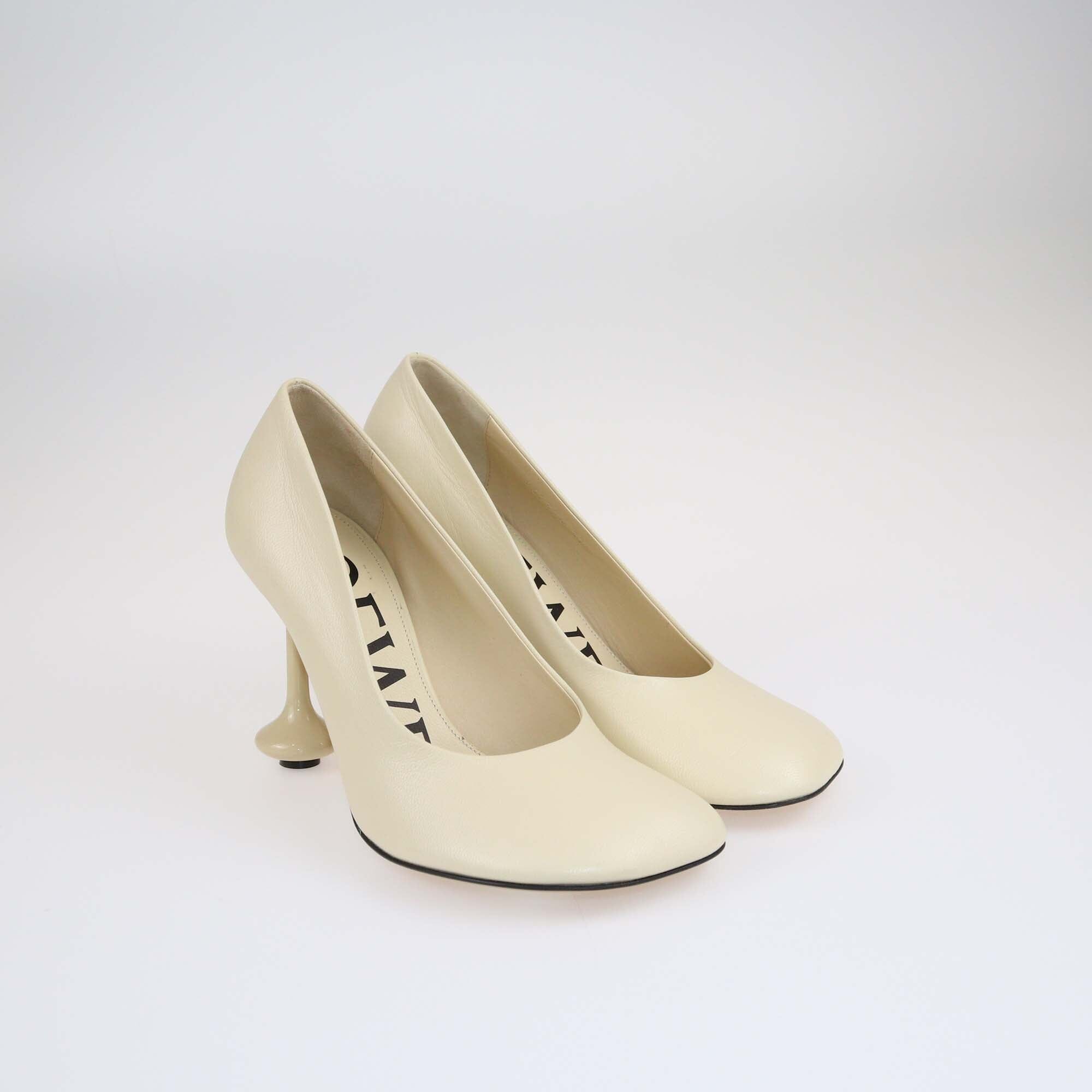 Loewe Beige Toy Petal Shaped Toe Pumps Shoes Loewe 