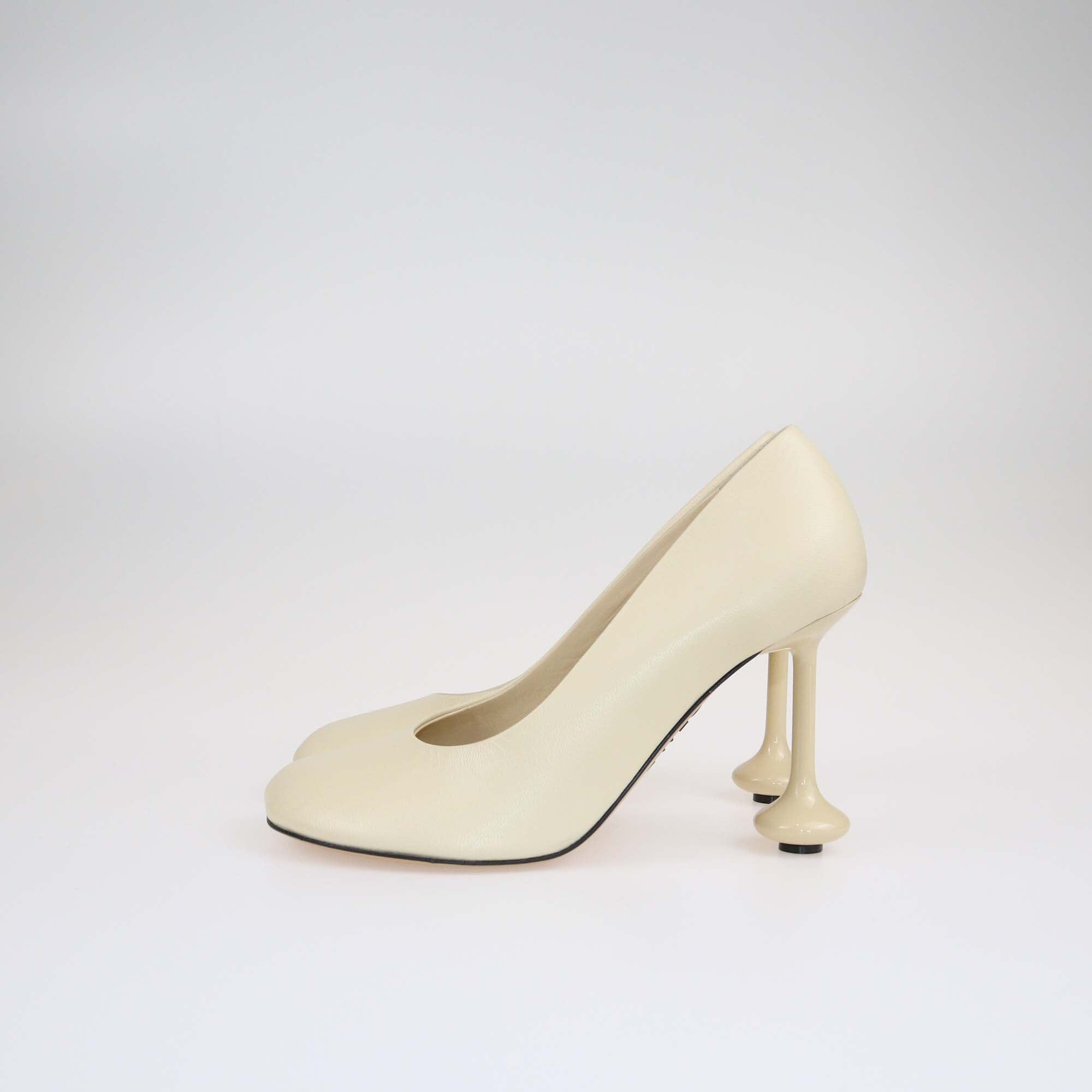 Loewe Beige Toy Petal Shaped Toe Pumps Shoes Loewe 