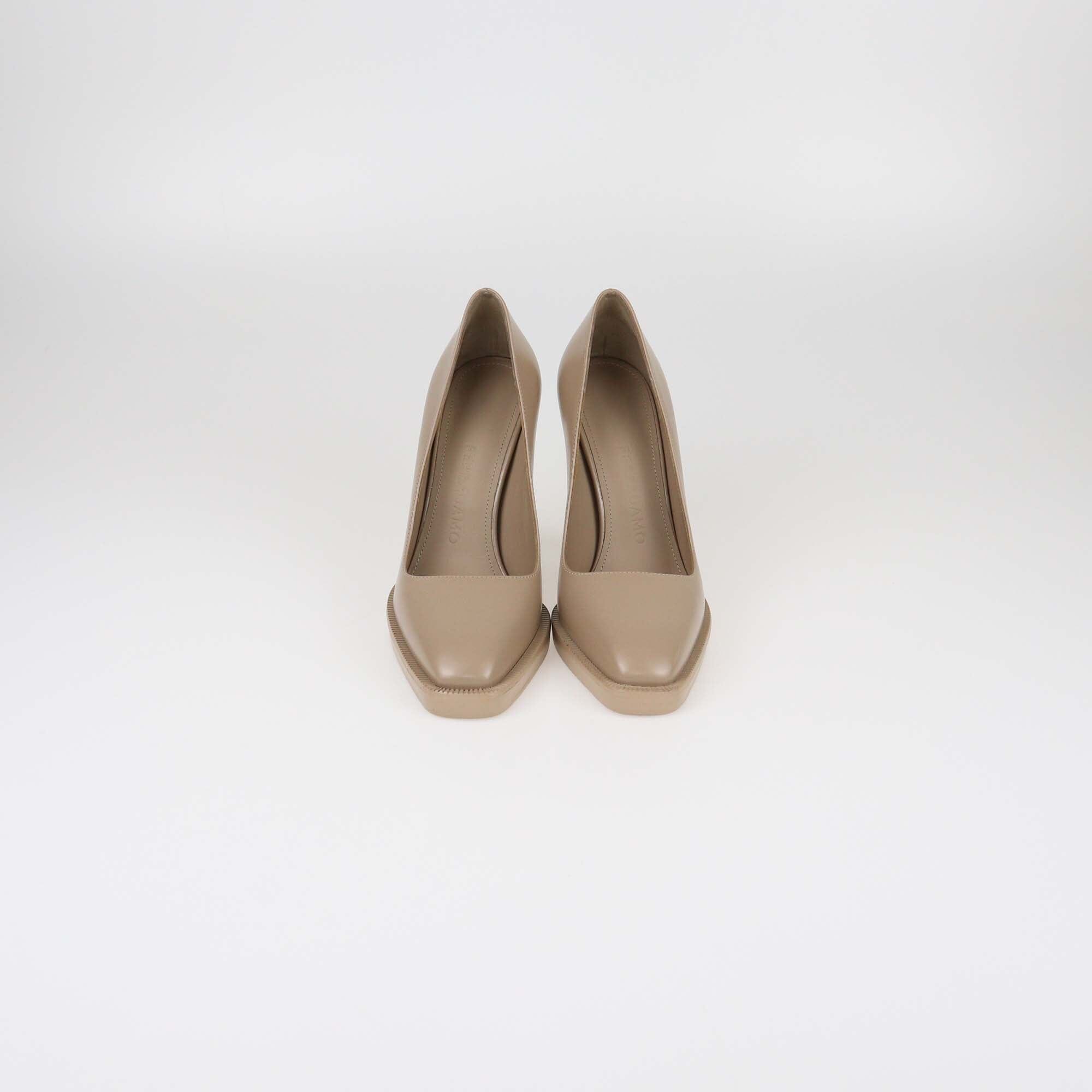 Salvatore Ferragamo Beige Anser X5 Pumps Womens Salvatore Ferragamo 