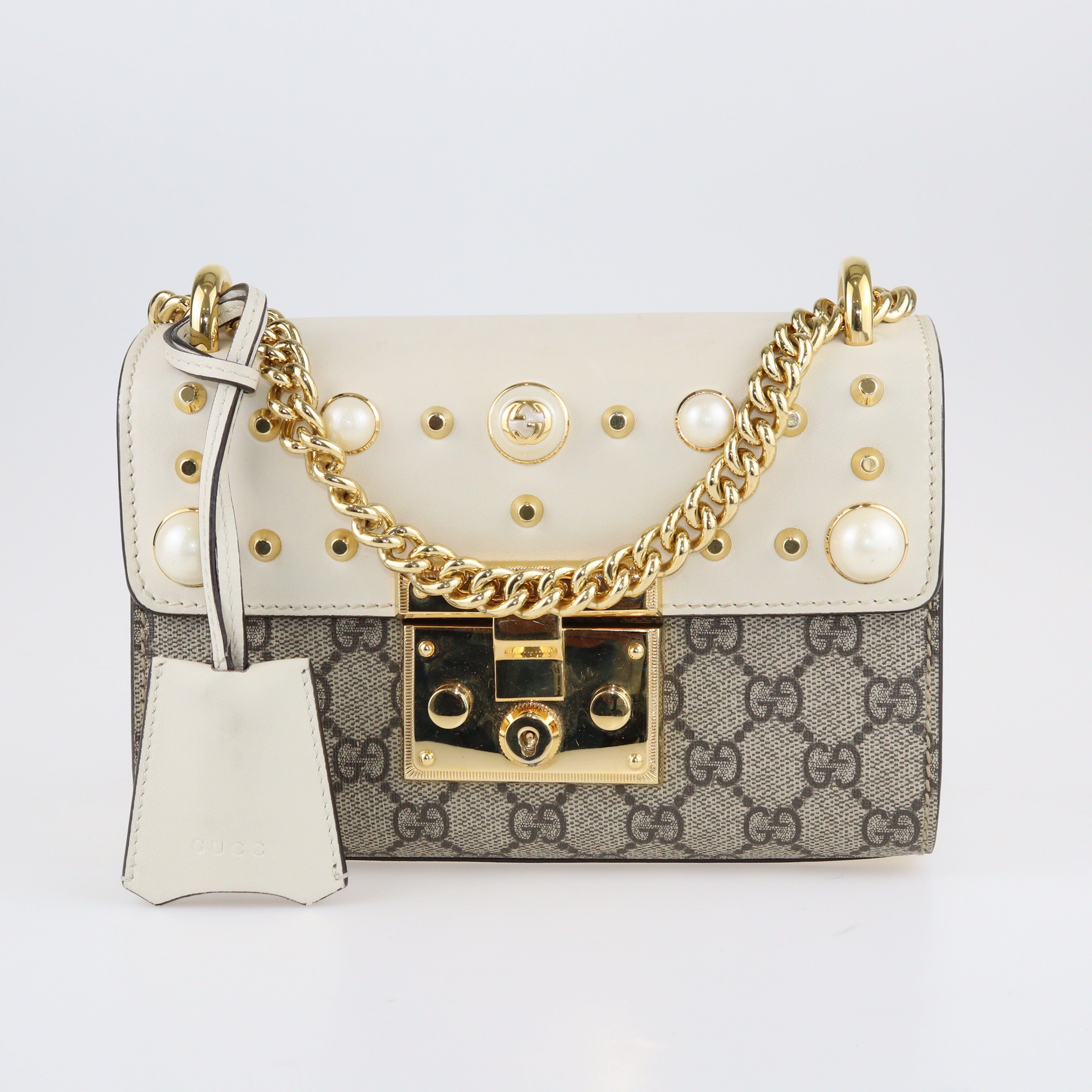 Padlock shoulder clearance bag