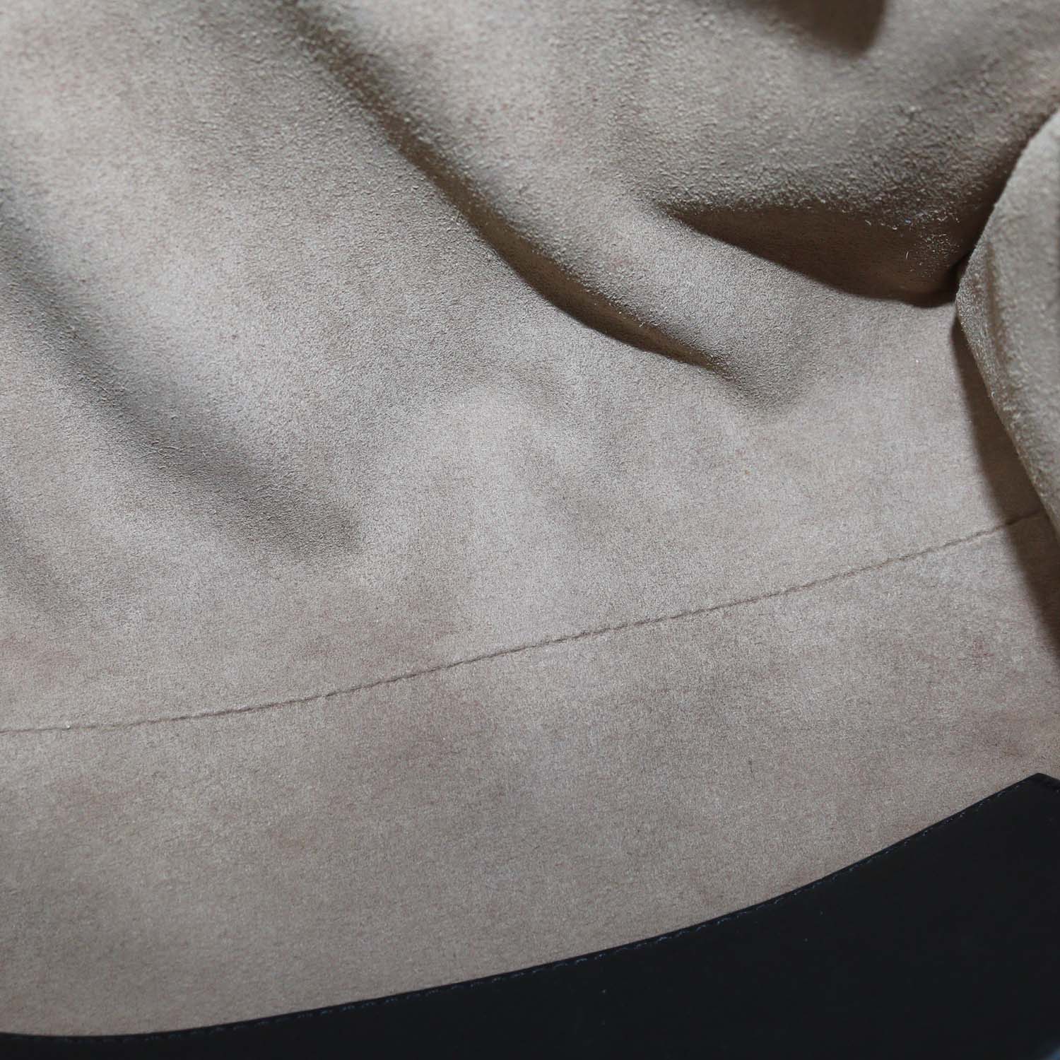 Gucci Beige/Black GG Supreme Canvas Small Padlock Shoulder Bag