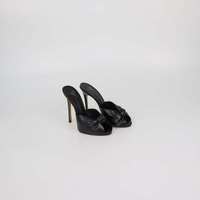 Giuseppe Zanotti Black Patent Leather Knot Sandals