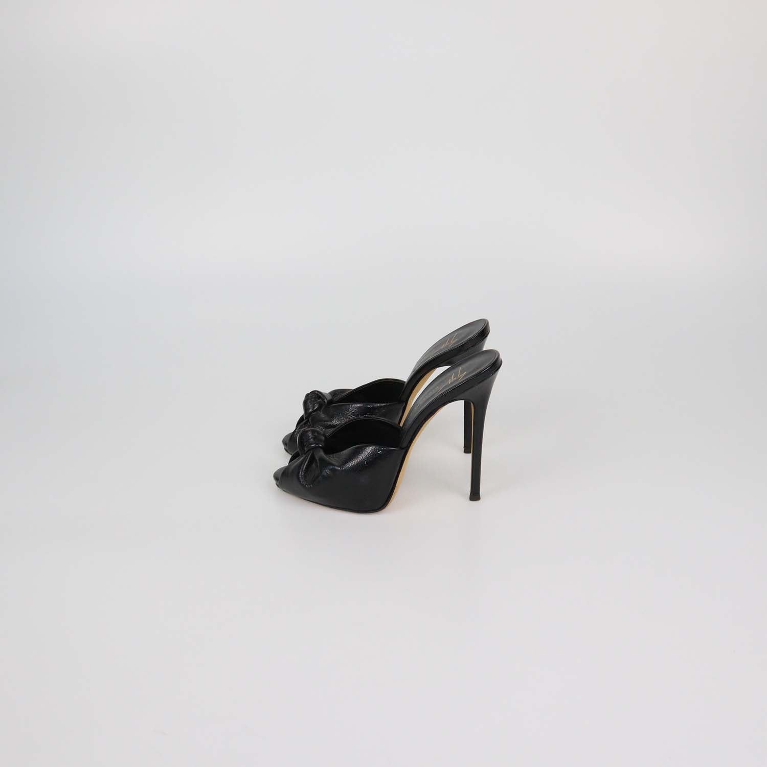 Giuseppe Zanotti Black Patent Leather Knot Sandals