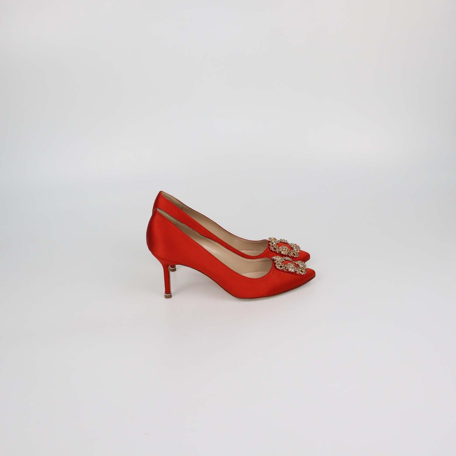 Manolo Blahnik Red Satin Hangisi Pumps