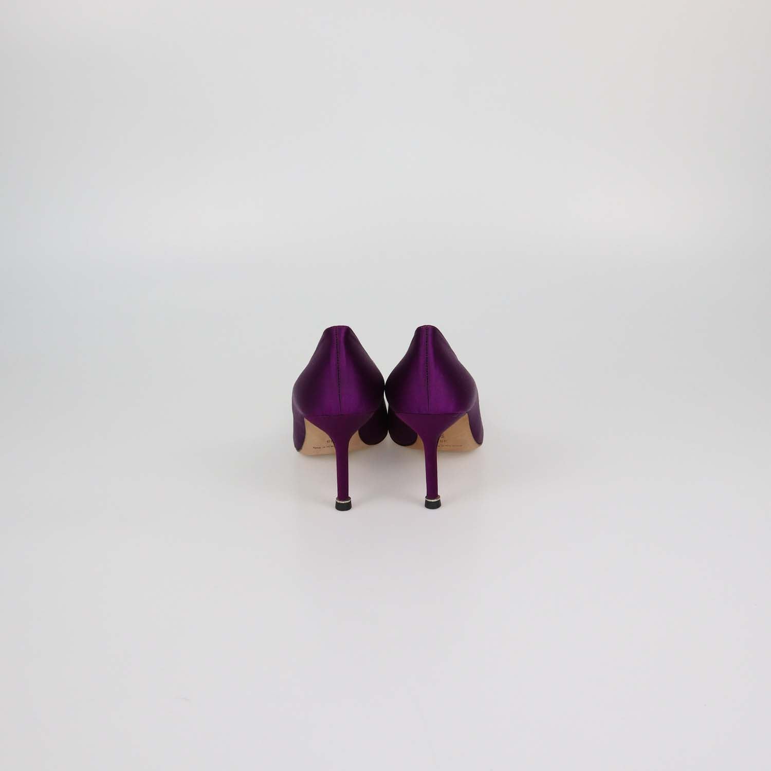 Manolo Blahnik Purple Satin Hangisi Pumps