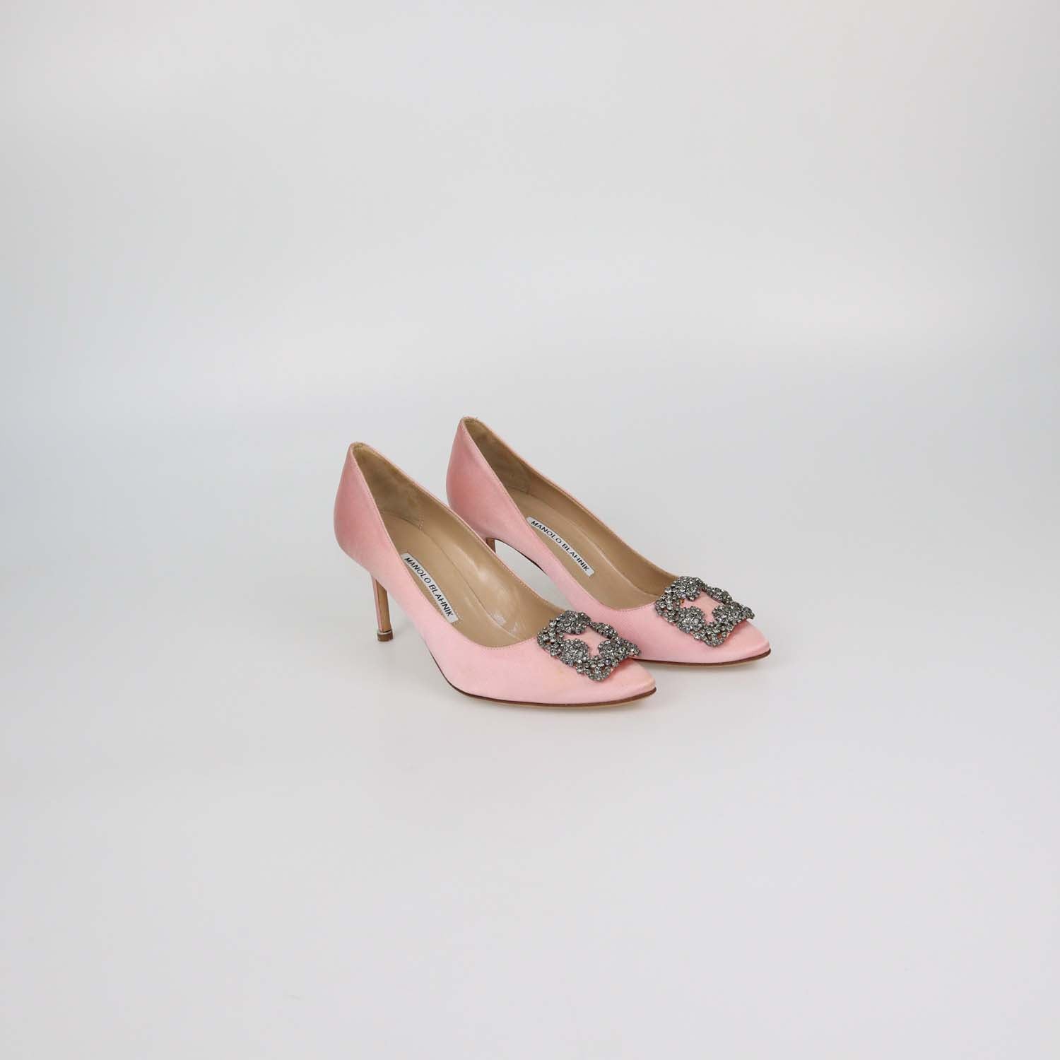 Manolo Blahnik Pink Satin Hangisi Pumps