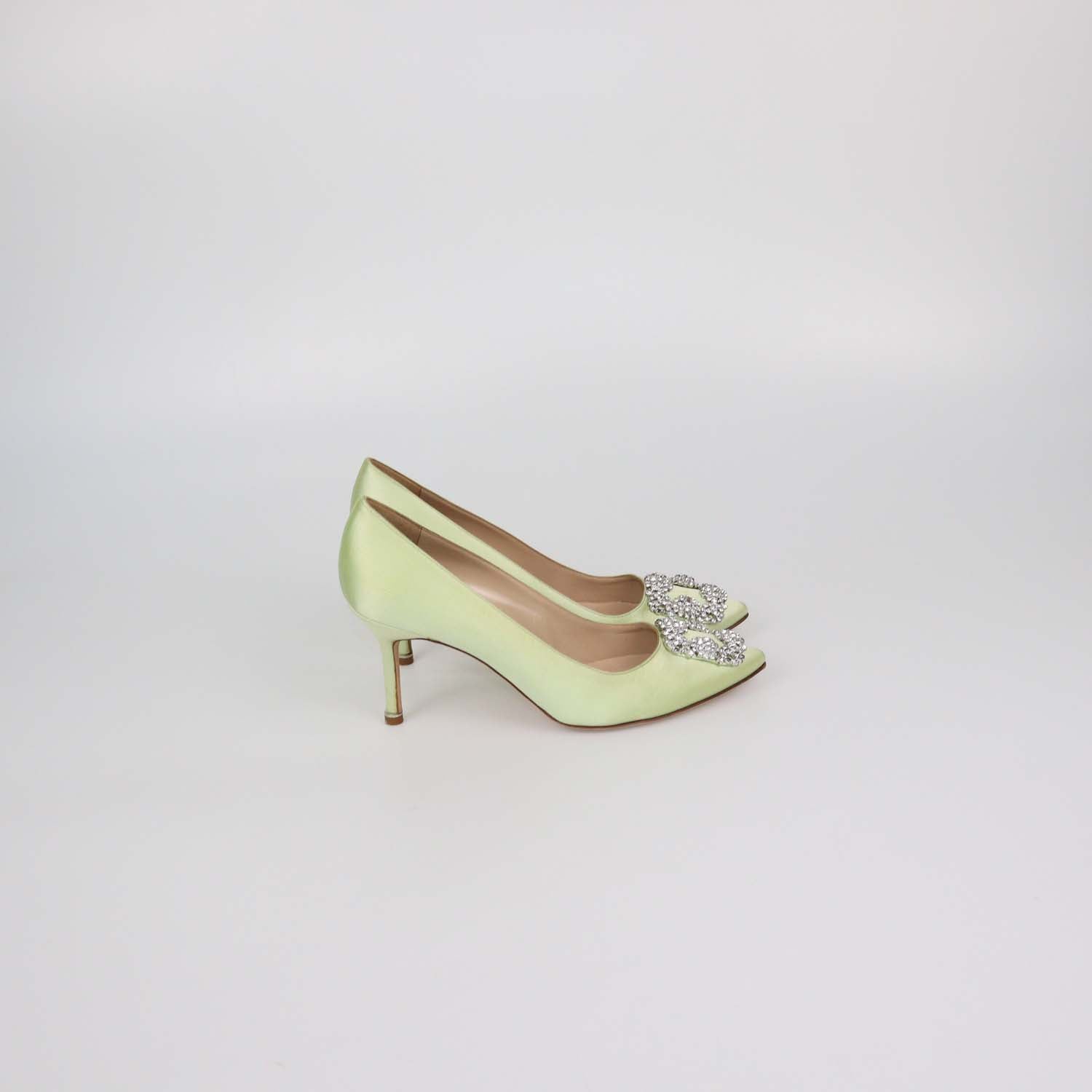 Manolo Blahnik Light Green Satin Hangisi Pumps