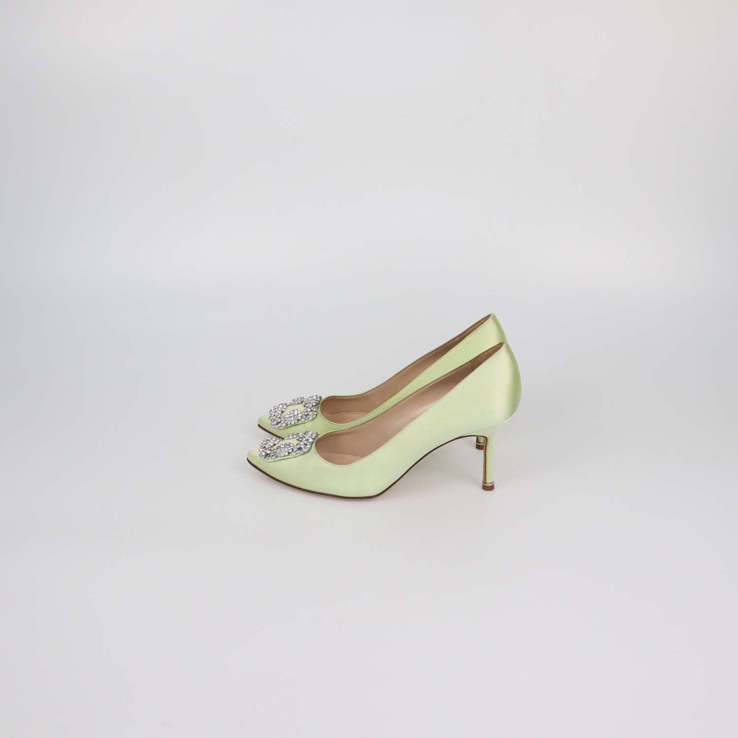 Manolo Blahnik Light Green Satin Hangisi Pumps