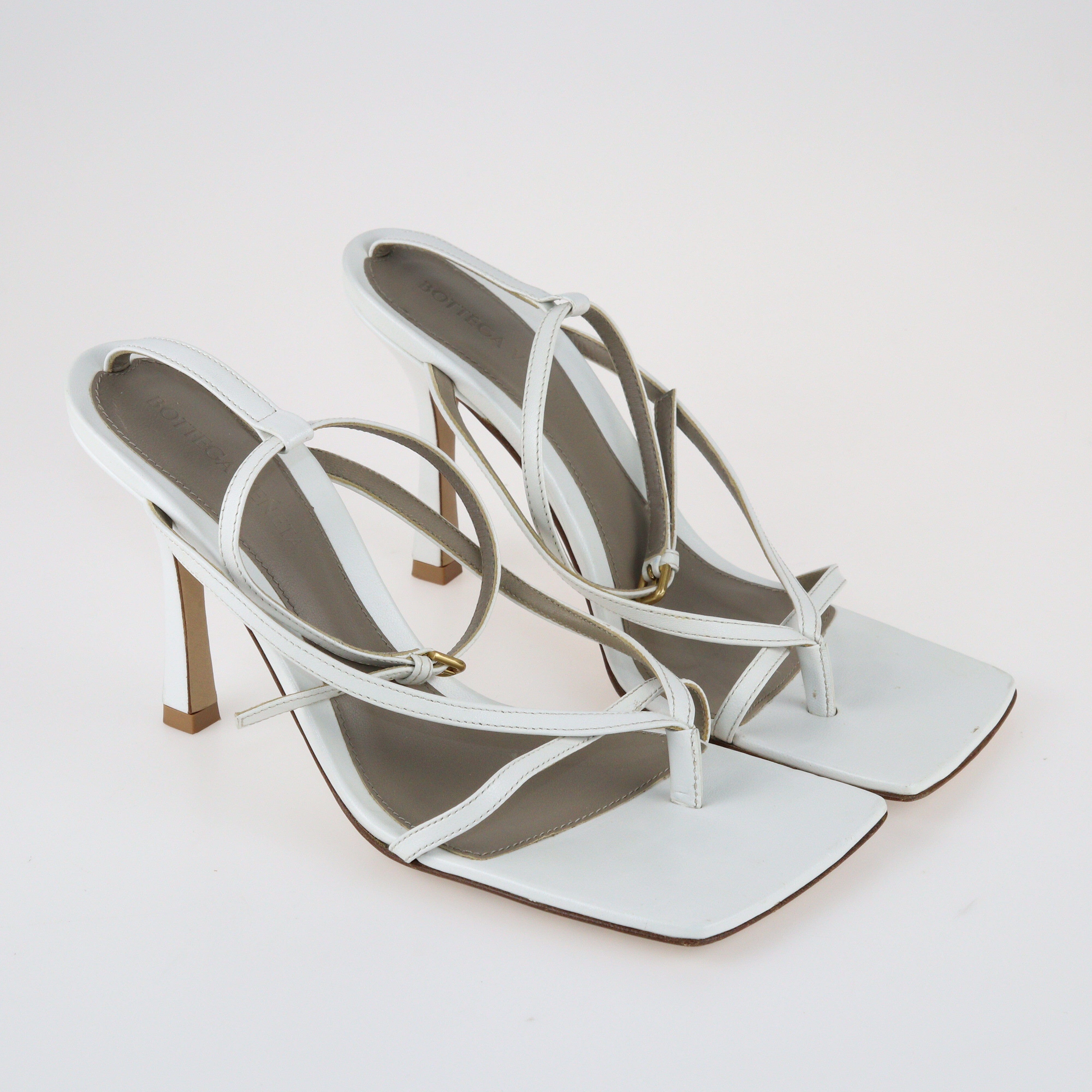 White Stretch Ankle Strap Sandals Shoes Garderobe Pre-loved Luxury Fashion 