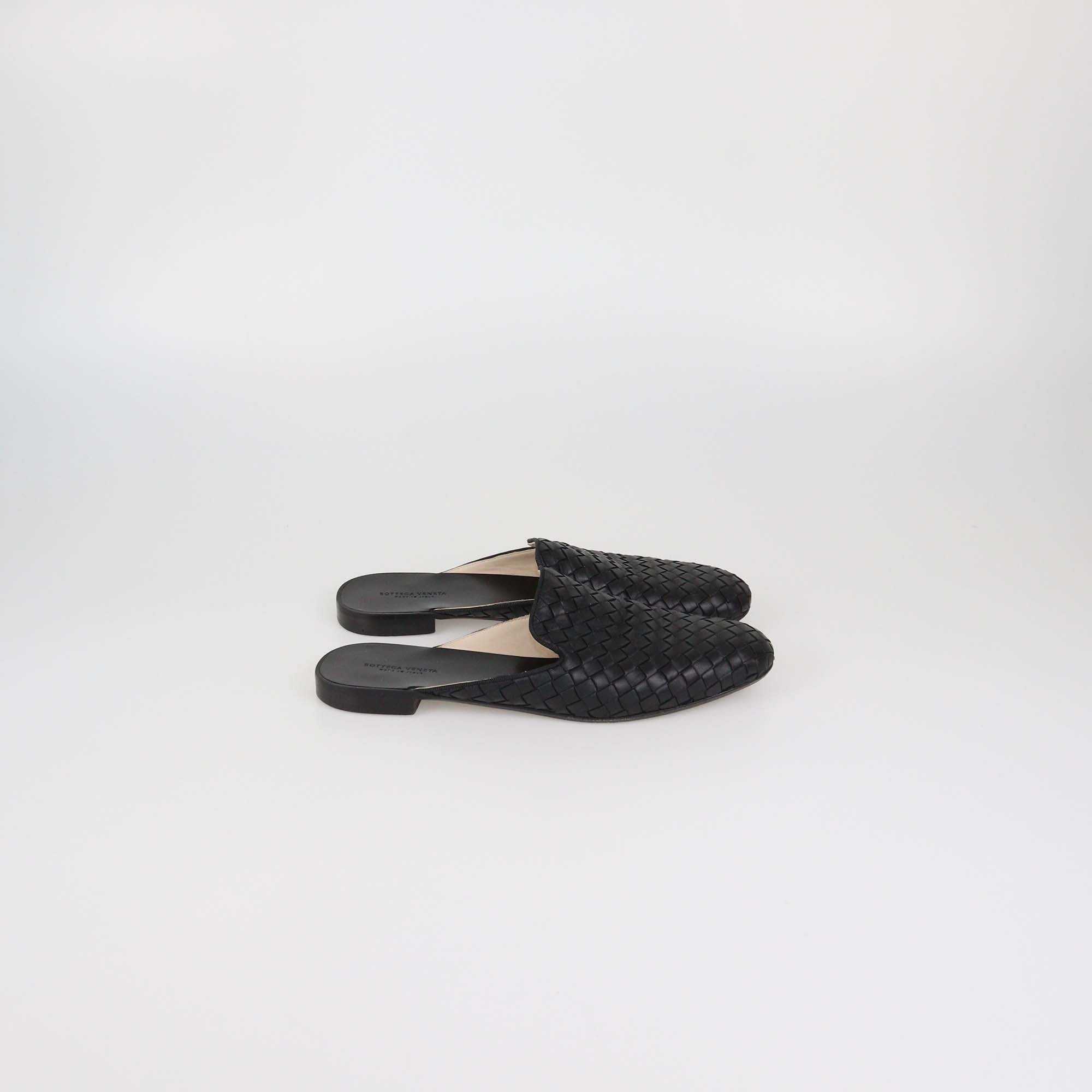 Bottega Veneta Black Intrecciato Leather Fiandra Flat Mules