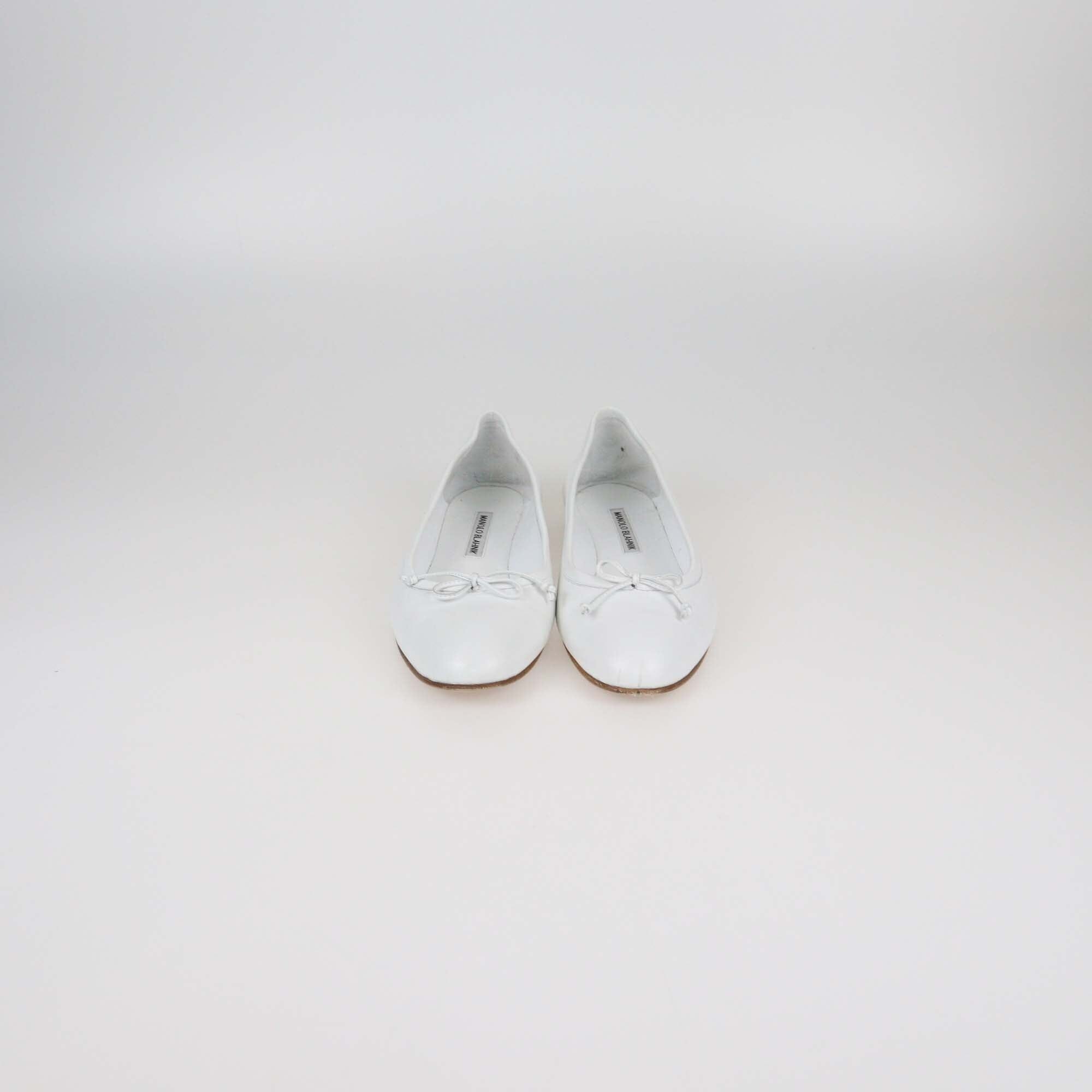 Manolo Blahnik White Veralli Bow Ballet Flats Womens Manolo Blahnik 