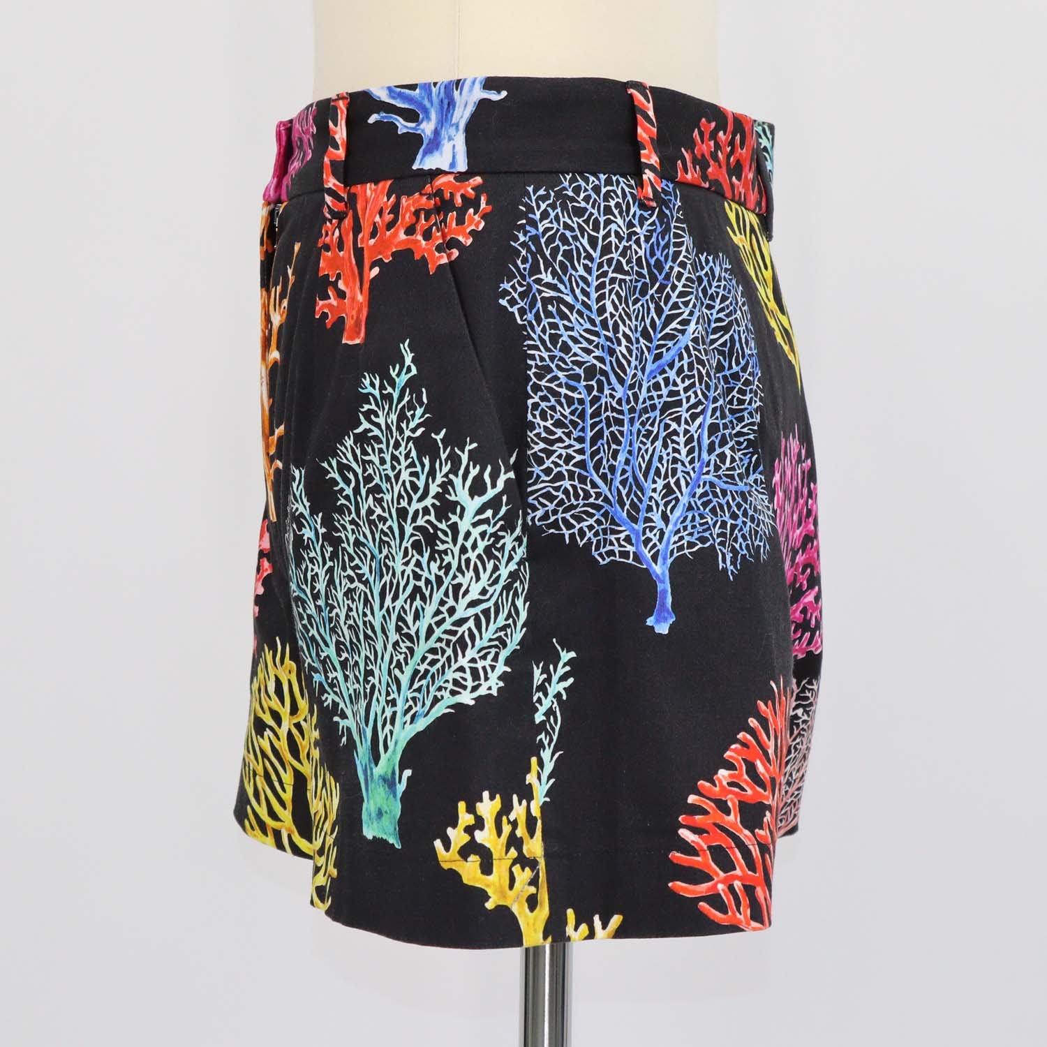 Dolce & Gabbana Black/Multicolor Blend Cotton Coral Print Mini Short