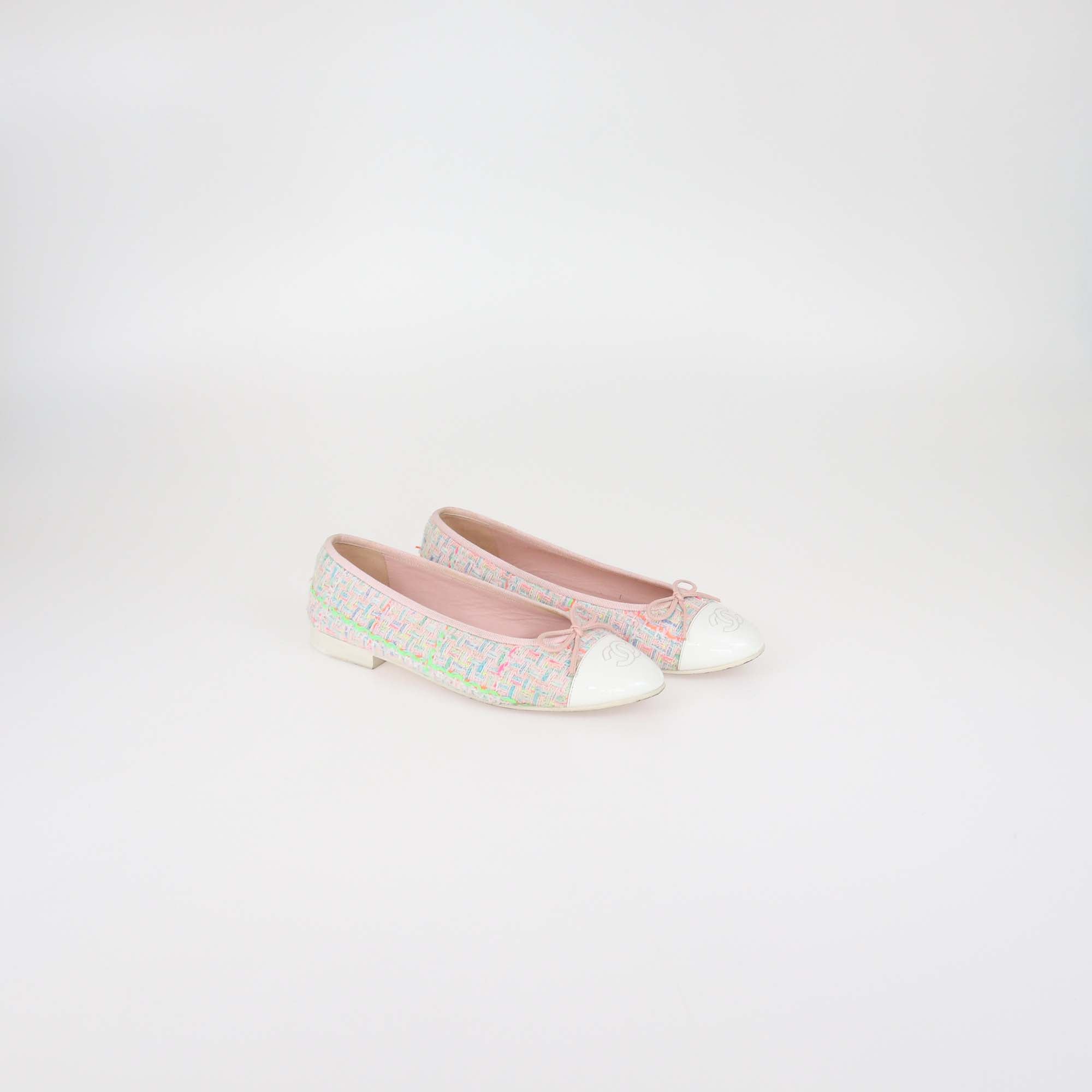 Chanel Multicolo Tweed & Patent Leather CC Cap Toe Ballet Flats