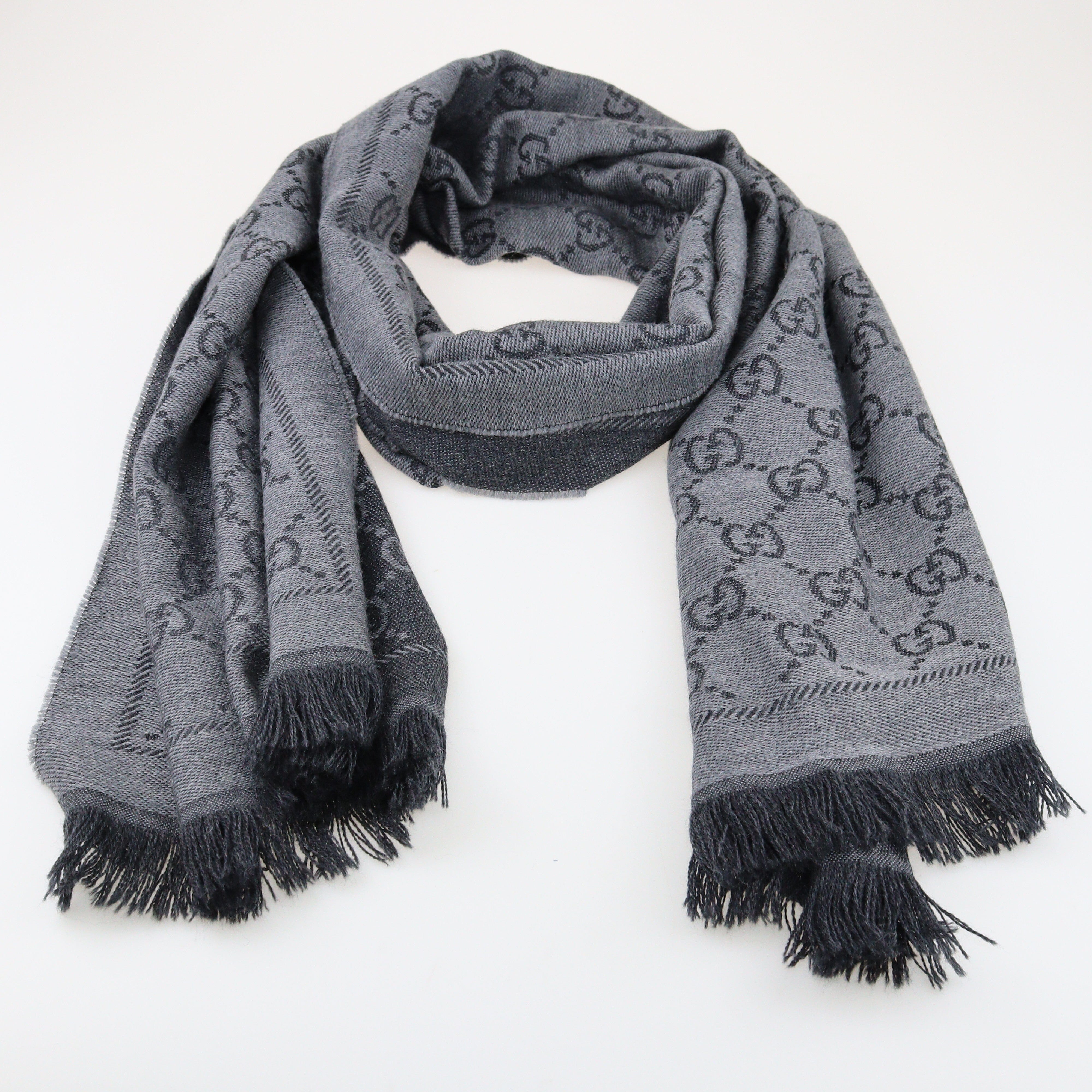 Grey gucci online scarf