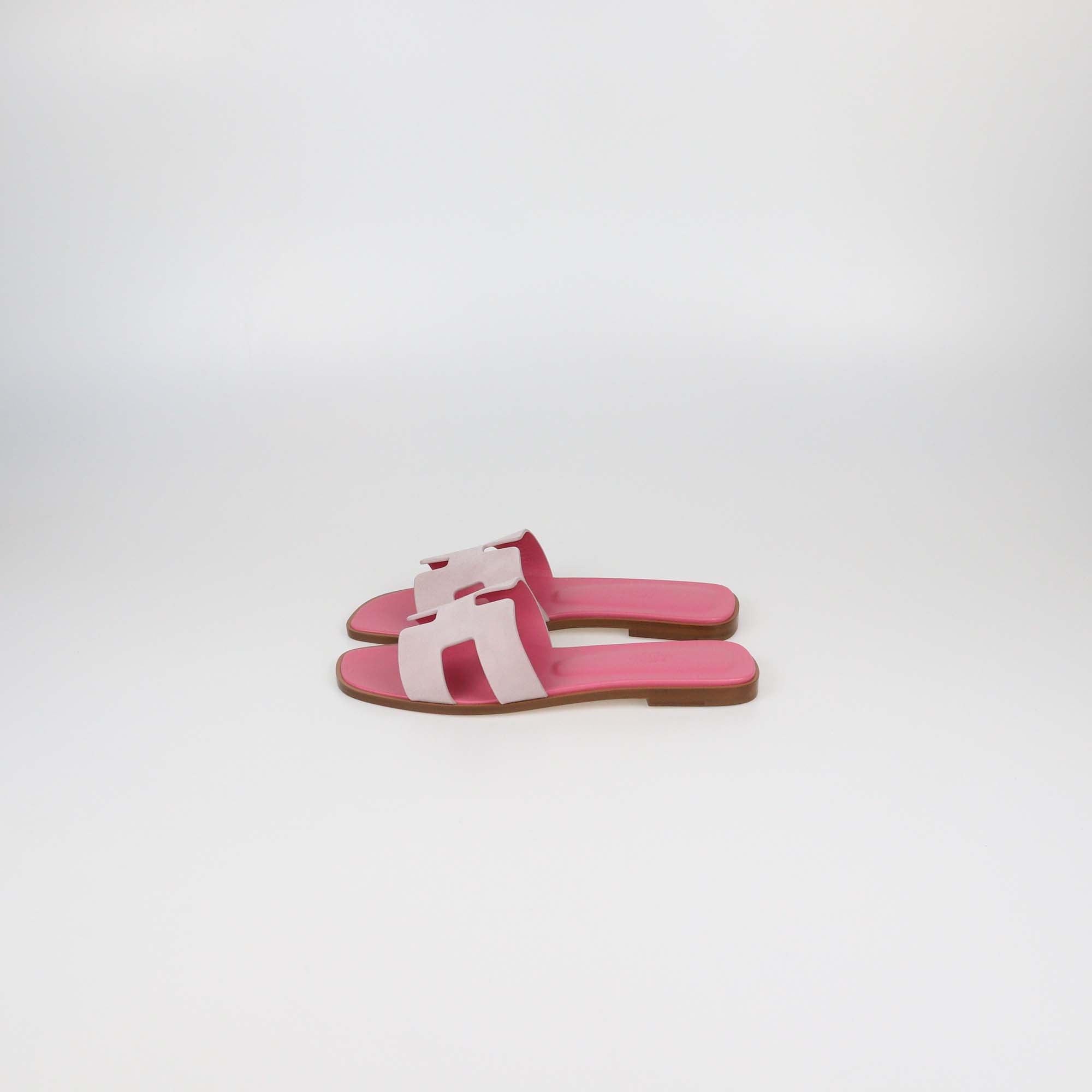 Hermes Rose Porcelaine Suede Oran Sandals
