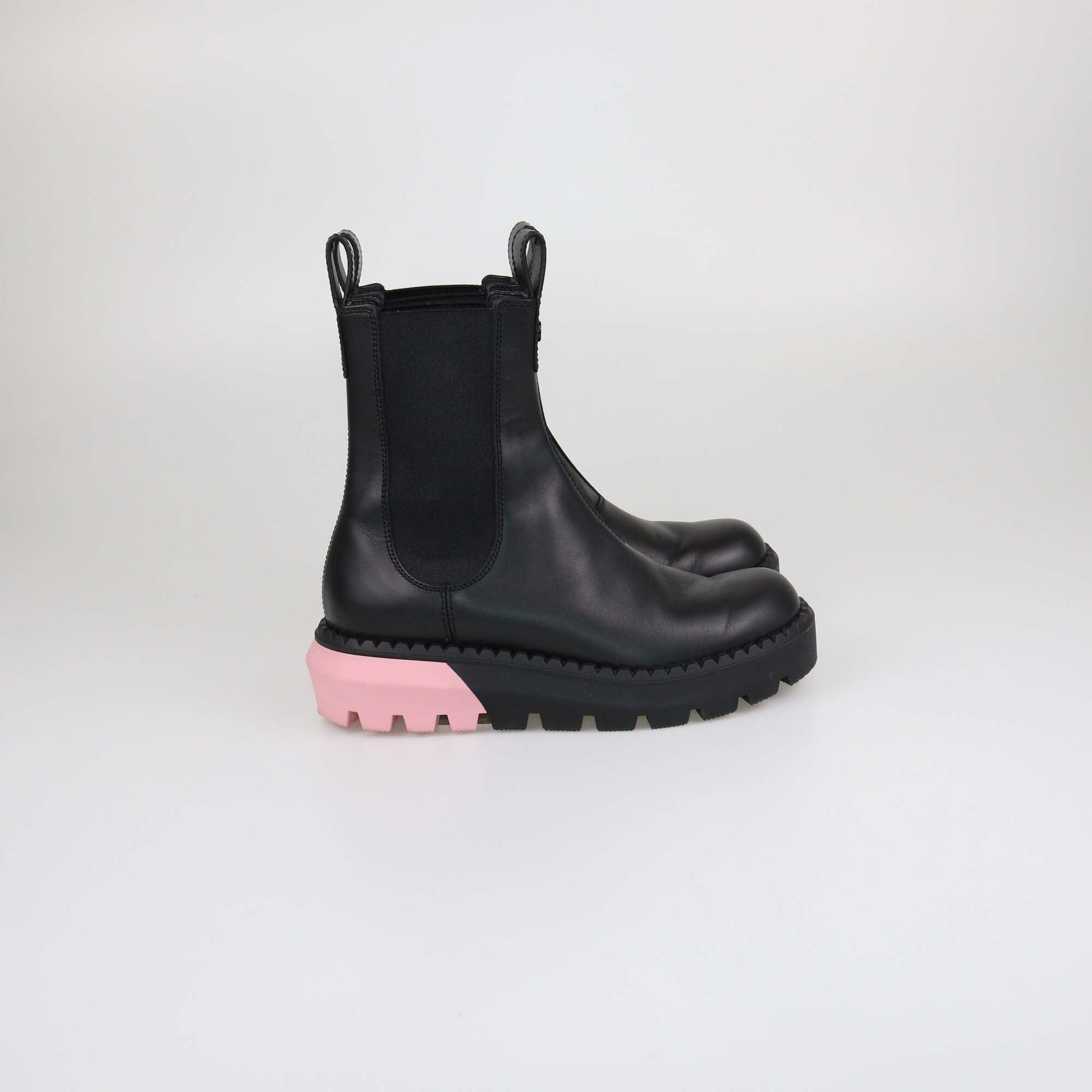 Gucci Black/Pink Interlocking G Chelsea Ankle Boots Womens Gucci 