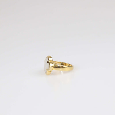 Van Cleef & Arpels 18K Yellow Gold Pure Alhambra Mother Of Pearl Ring Size 54