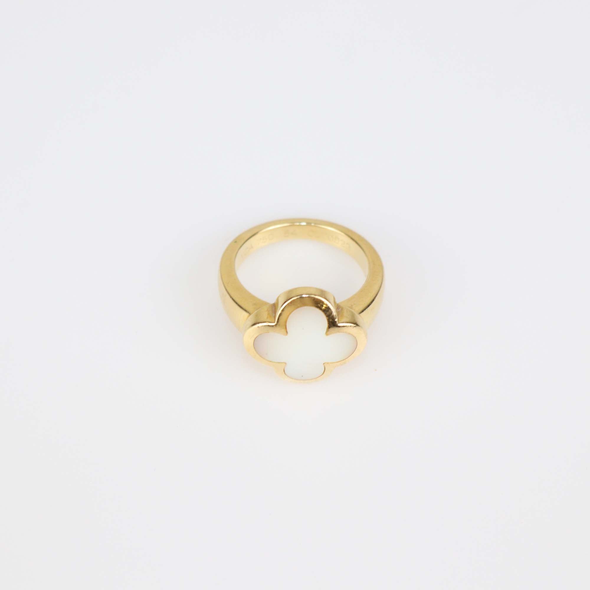 Van Cleef & Arpels 18K Yellow Gold Pure Alhambra Mother Of Pearl Ring Size 54