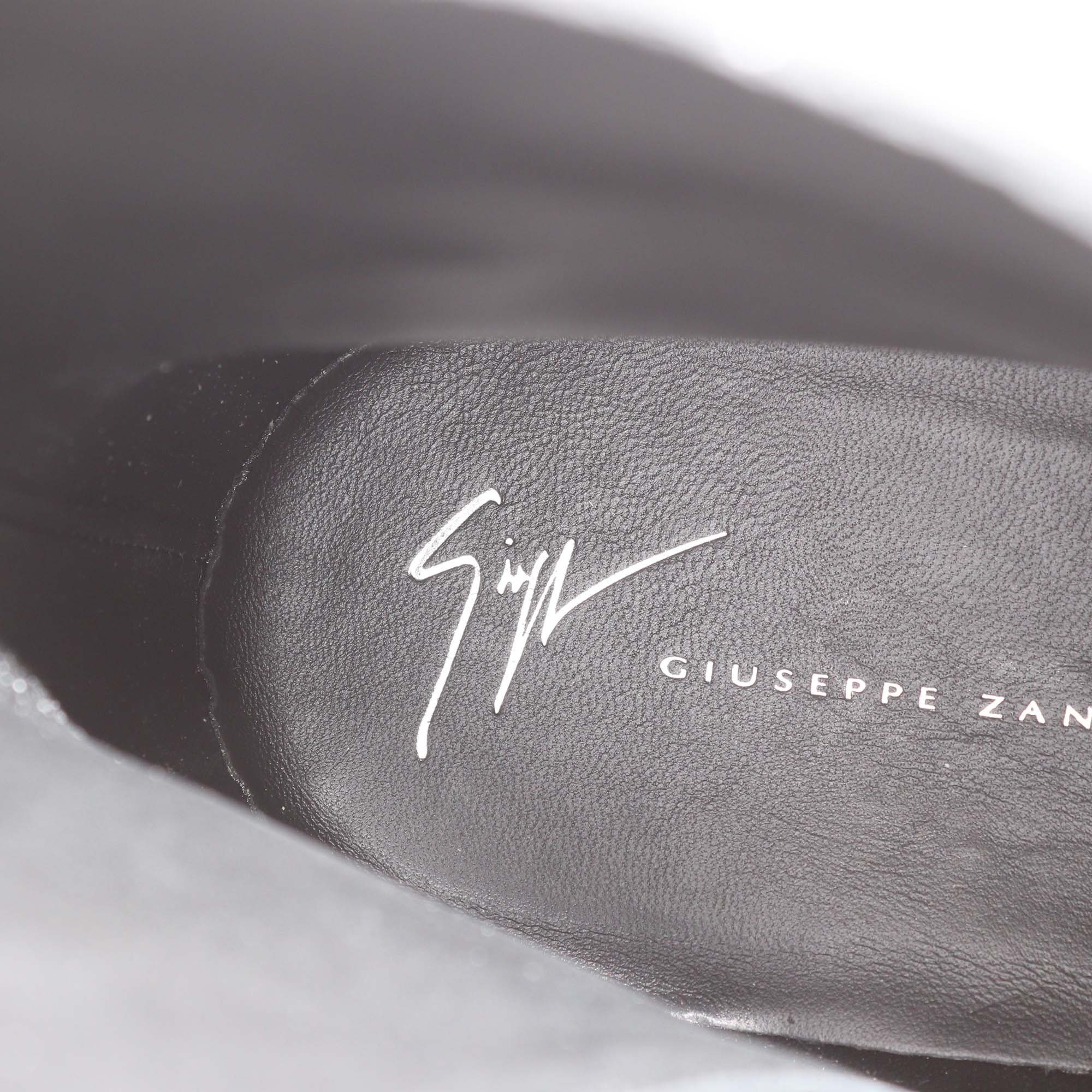 Guiseppe Zanotti Black Suede Chacago 40 Ankle Boots