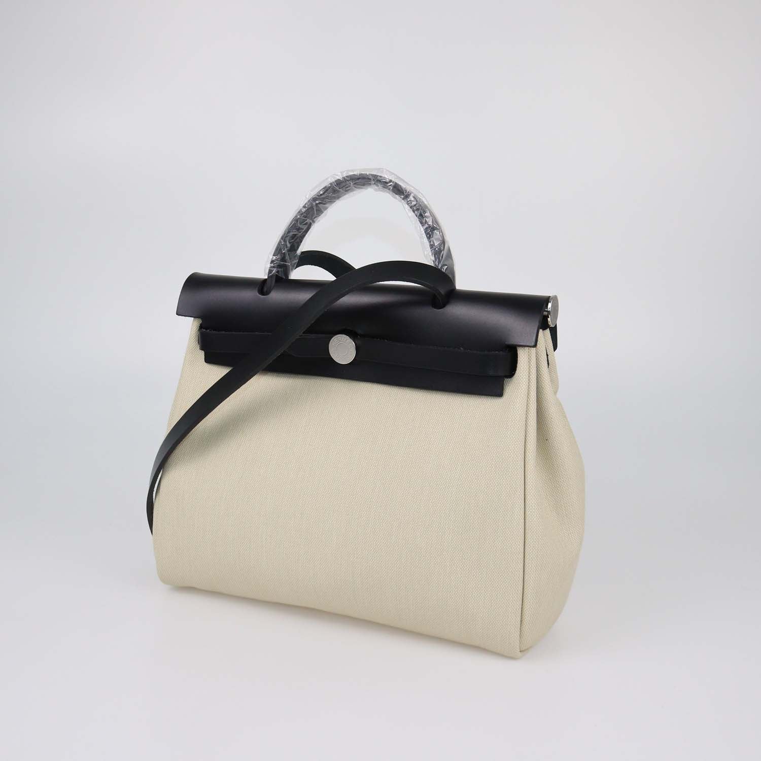 Hermes Black/Beige Canvas and Vache Hunter Leather Herbag Zip Retourne 31 Bag