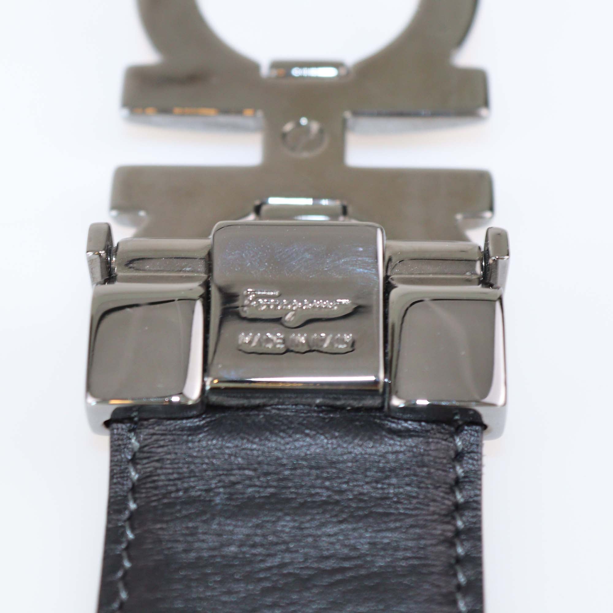 Salvatore Ferragamo Navy Blue/Black Leather Reversible Gancini Buckle Belt