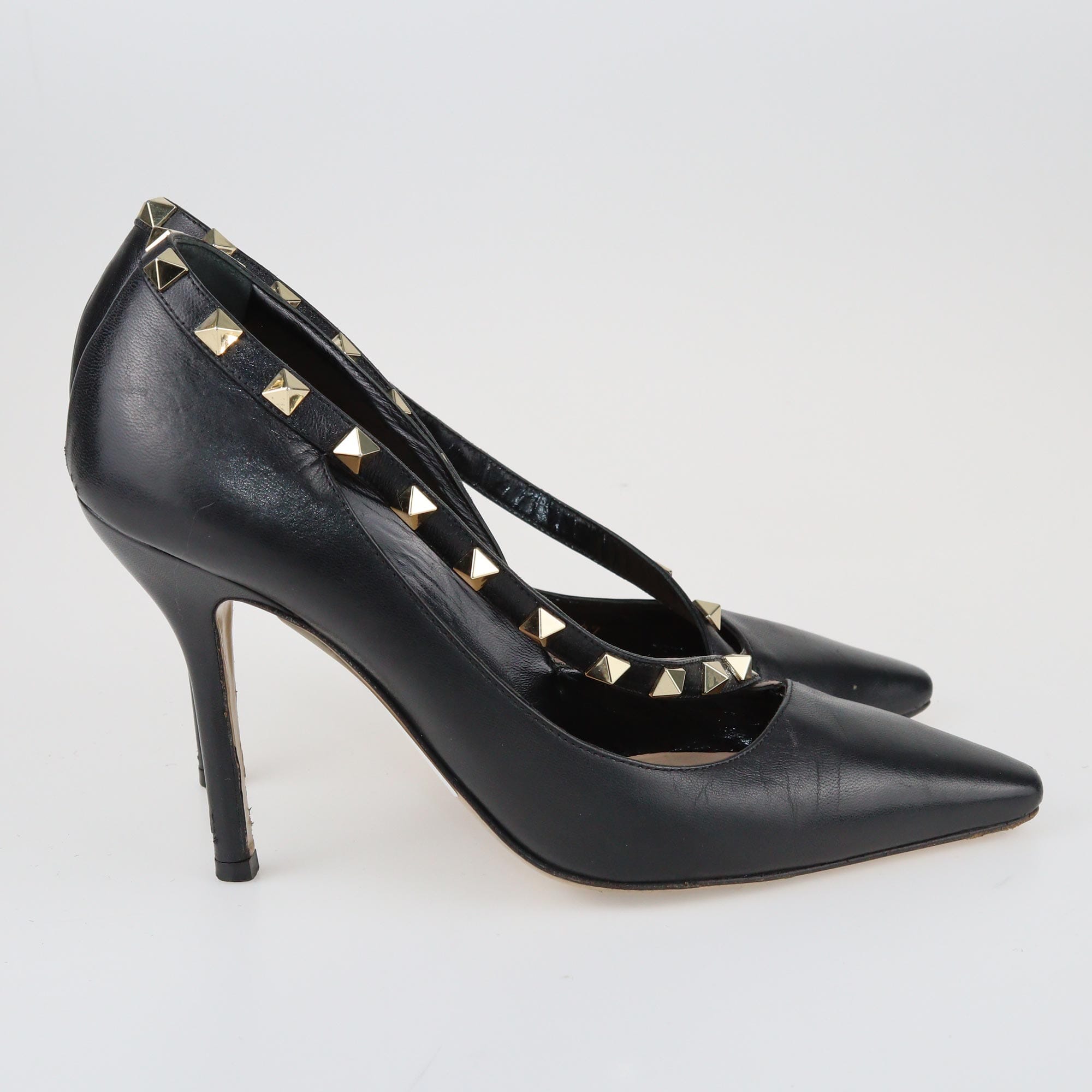 Black/Beige Rockstud Pointed Toe Pumps Shoes Valentino 