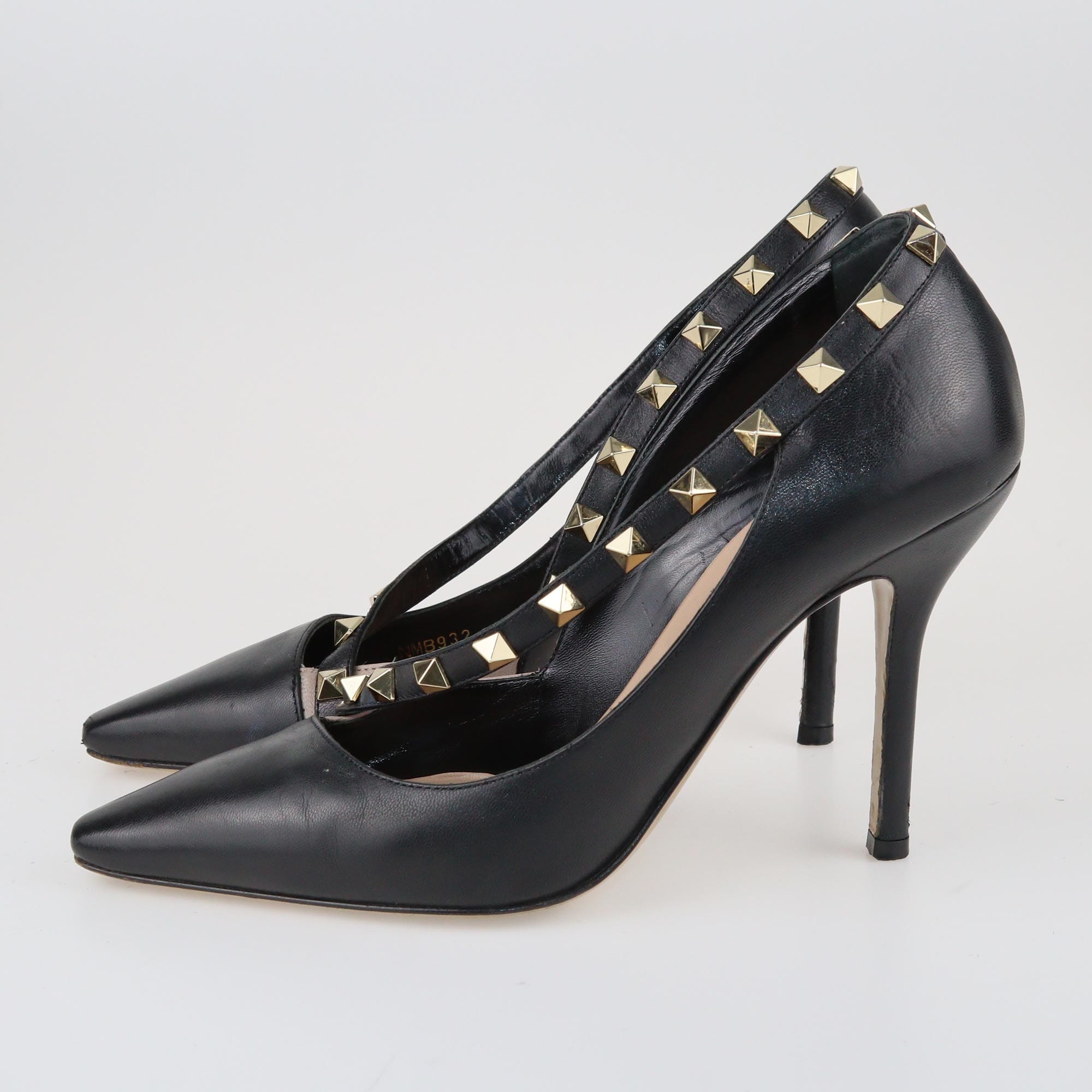 Black/Beige Rockstud Pointed Toe Pumps Shoes Valentino 