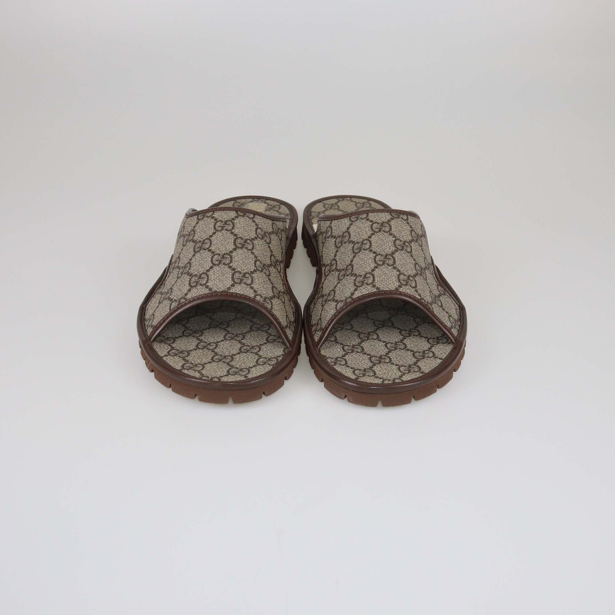 Gucci Beige/Ebony GG Supreme Slides Womens Gucci 